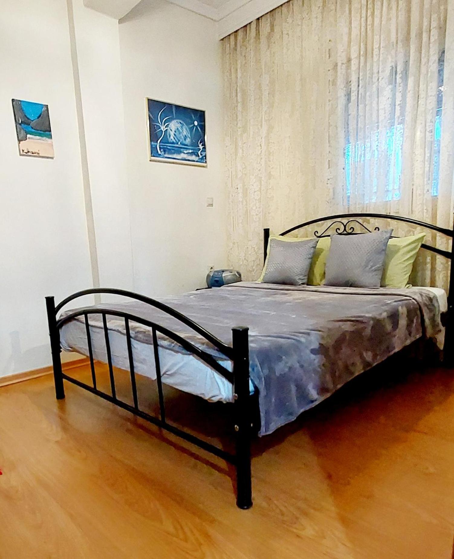 NOSTALGIA - Big House 110m - 3 Bedrooms - FREE GUARDED PARKING ! view 3