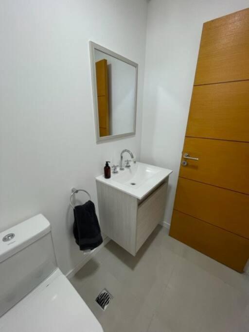 Departamento Nuevo- Piscina Techada- Climatizada - Confort y Calidad a metros del mar
