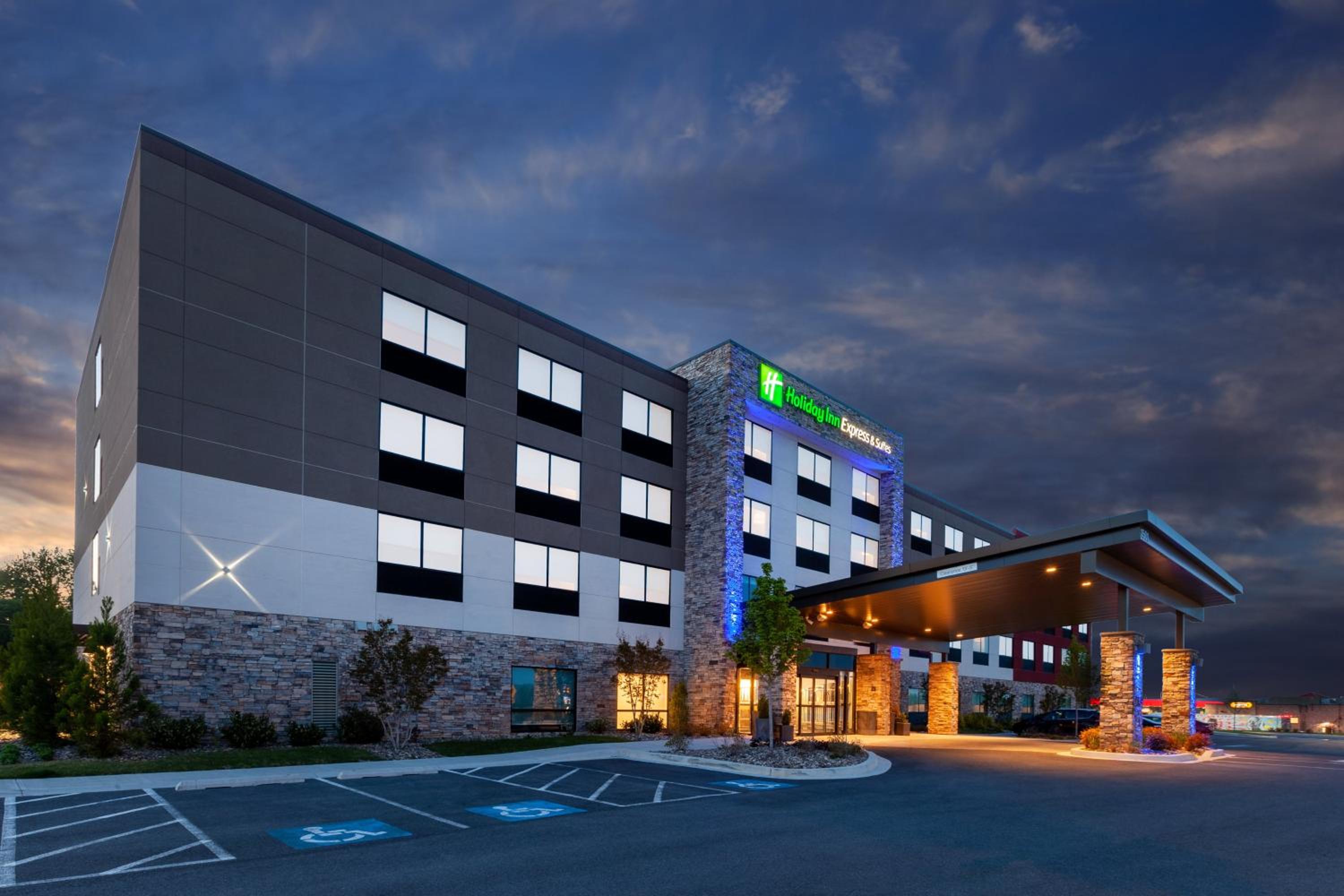 Brunswick Vacations - Holiday Inn Express Suites Brunswick-Harpers Ferry Area, an IHG Hotel - Property Image 83