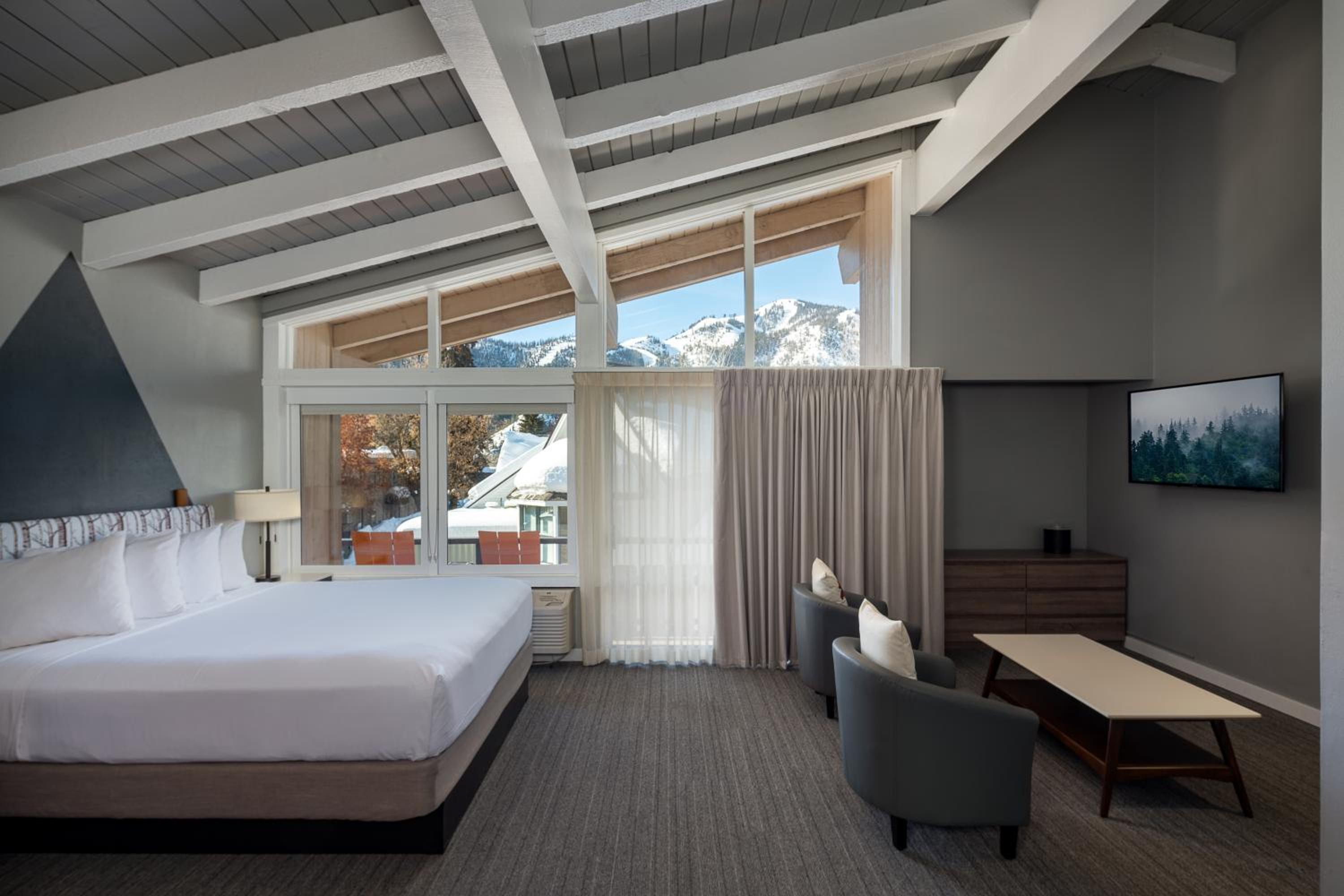 Ketchum Vacations - Tamarack Lodge - Property Image 13