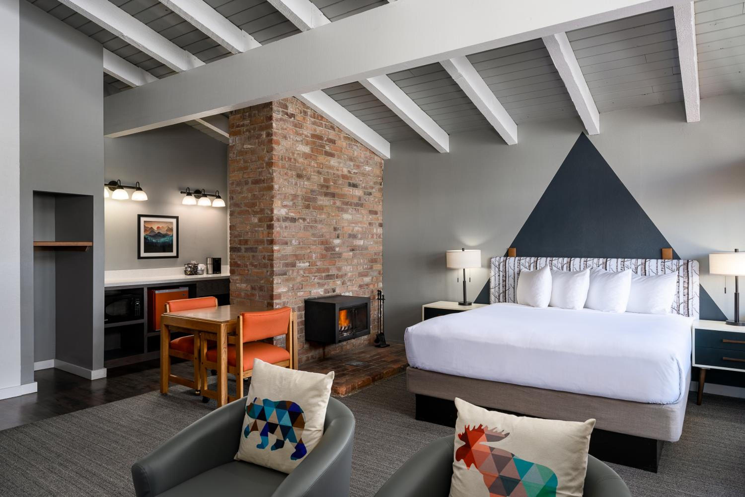 Ketchum Vacations - Tamarack Lodge - Property Image 5