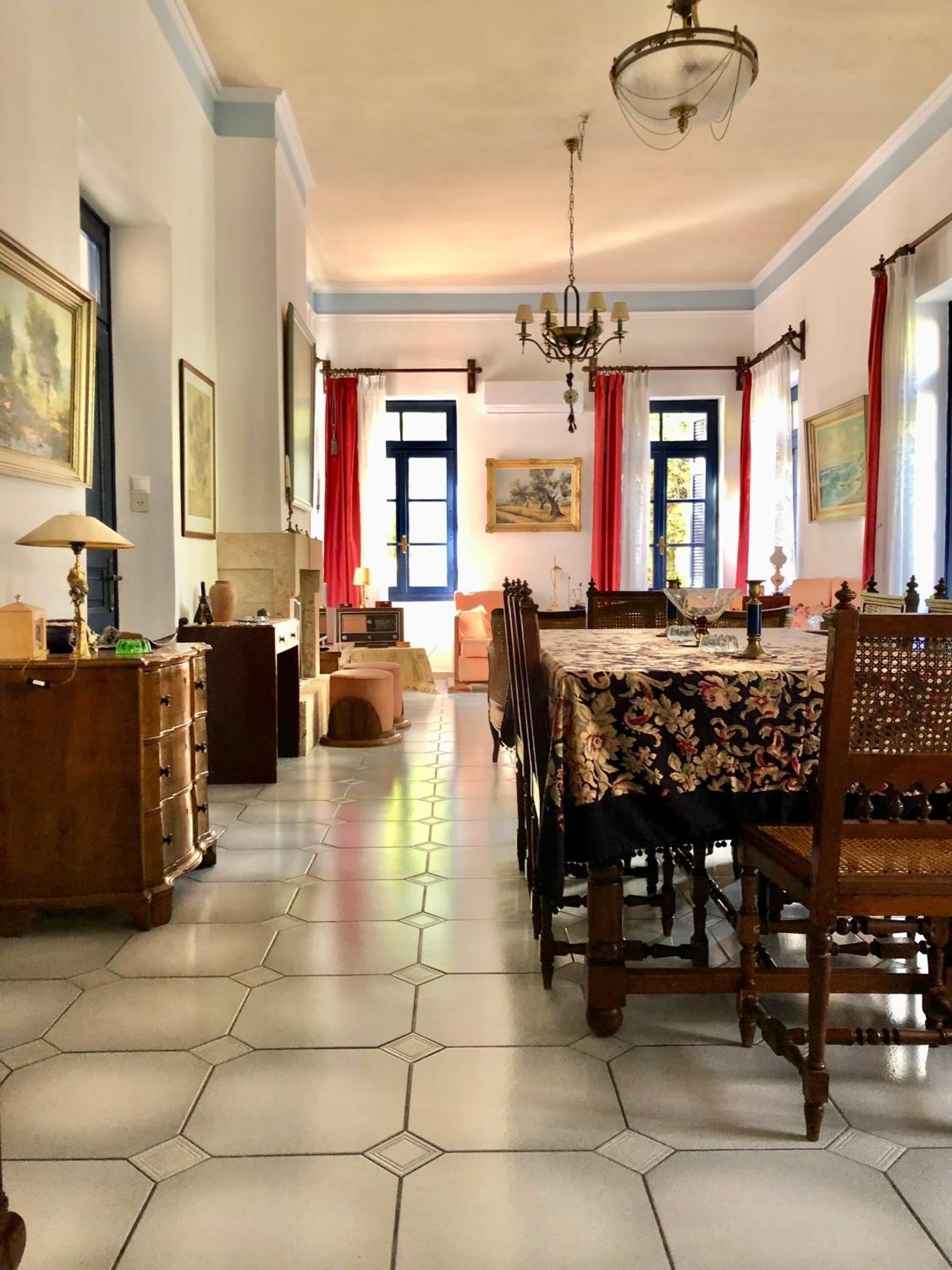 Traditional House at Aegina Port photo 3