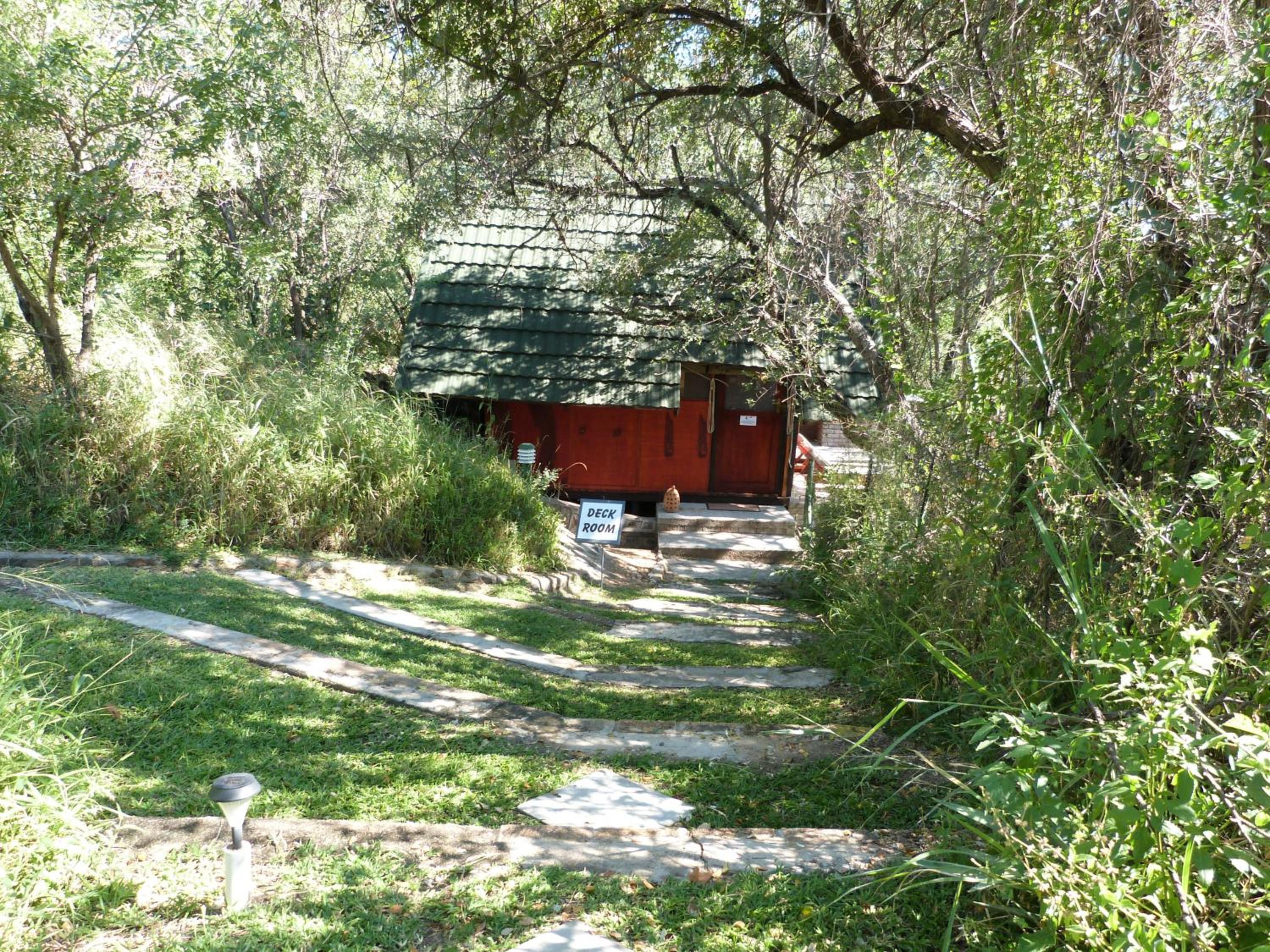 Woodlands Stop Over and Lodge