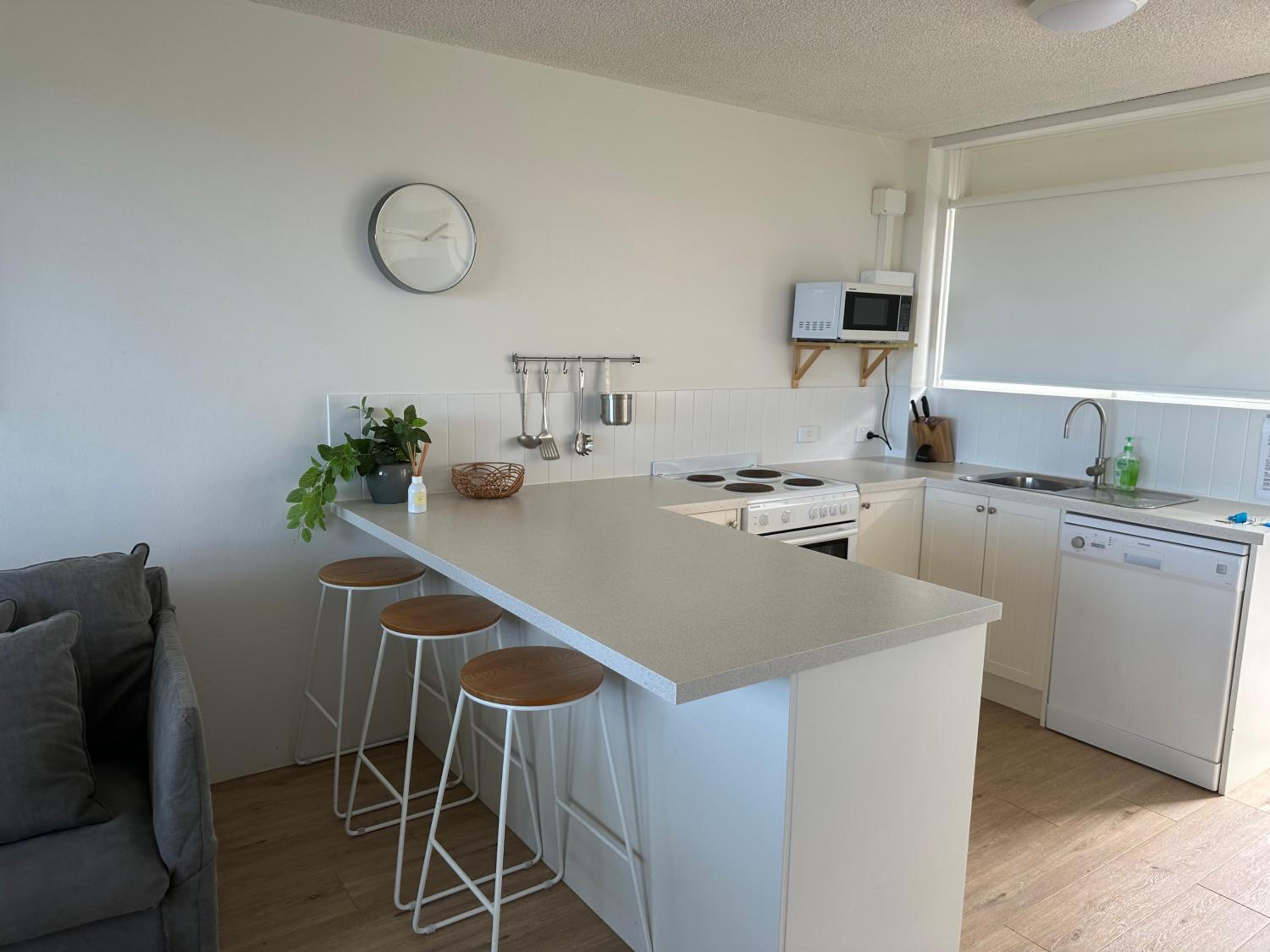 Nalu - Hosted by Burleigh Letting