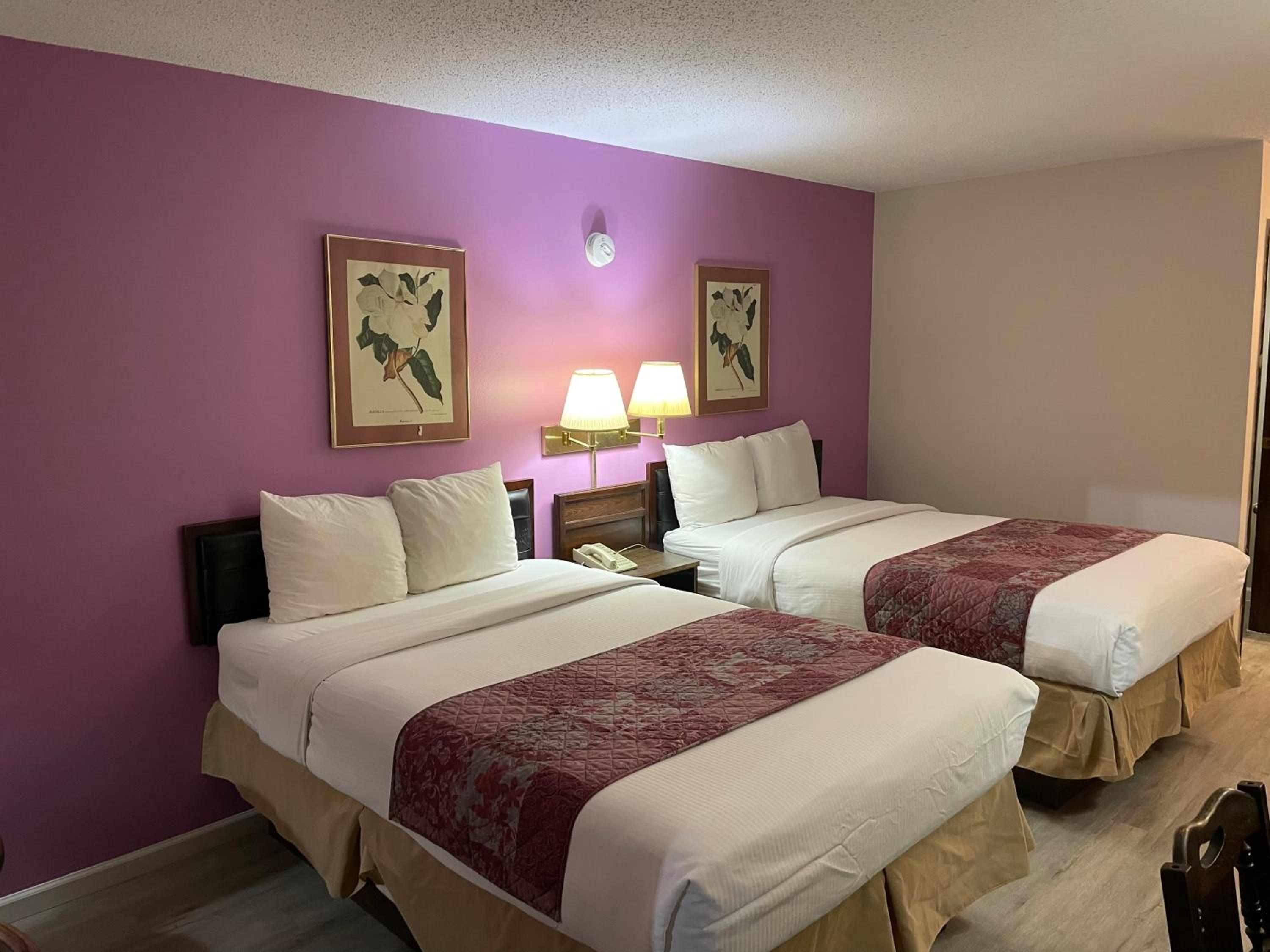 Budget Host Inn - Property Image 11