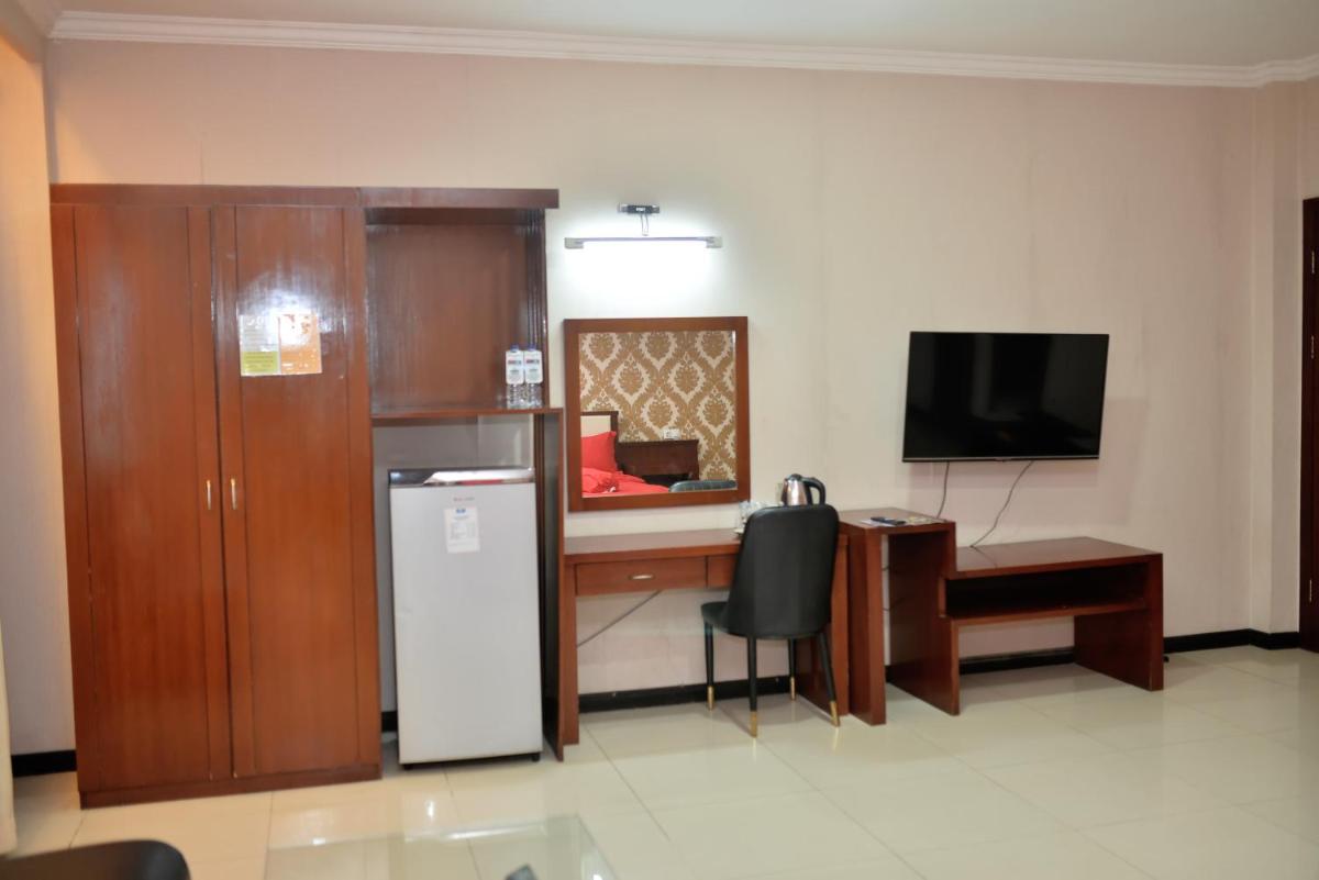 hotel room