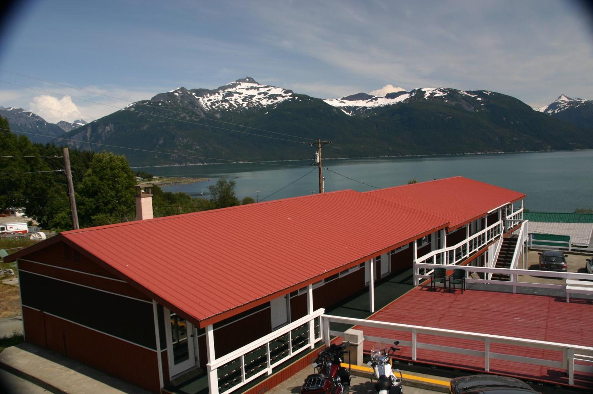 Captain's Choice Motel