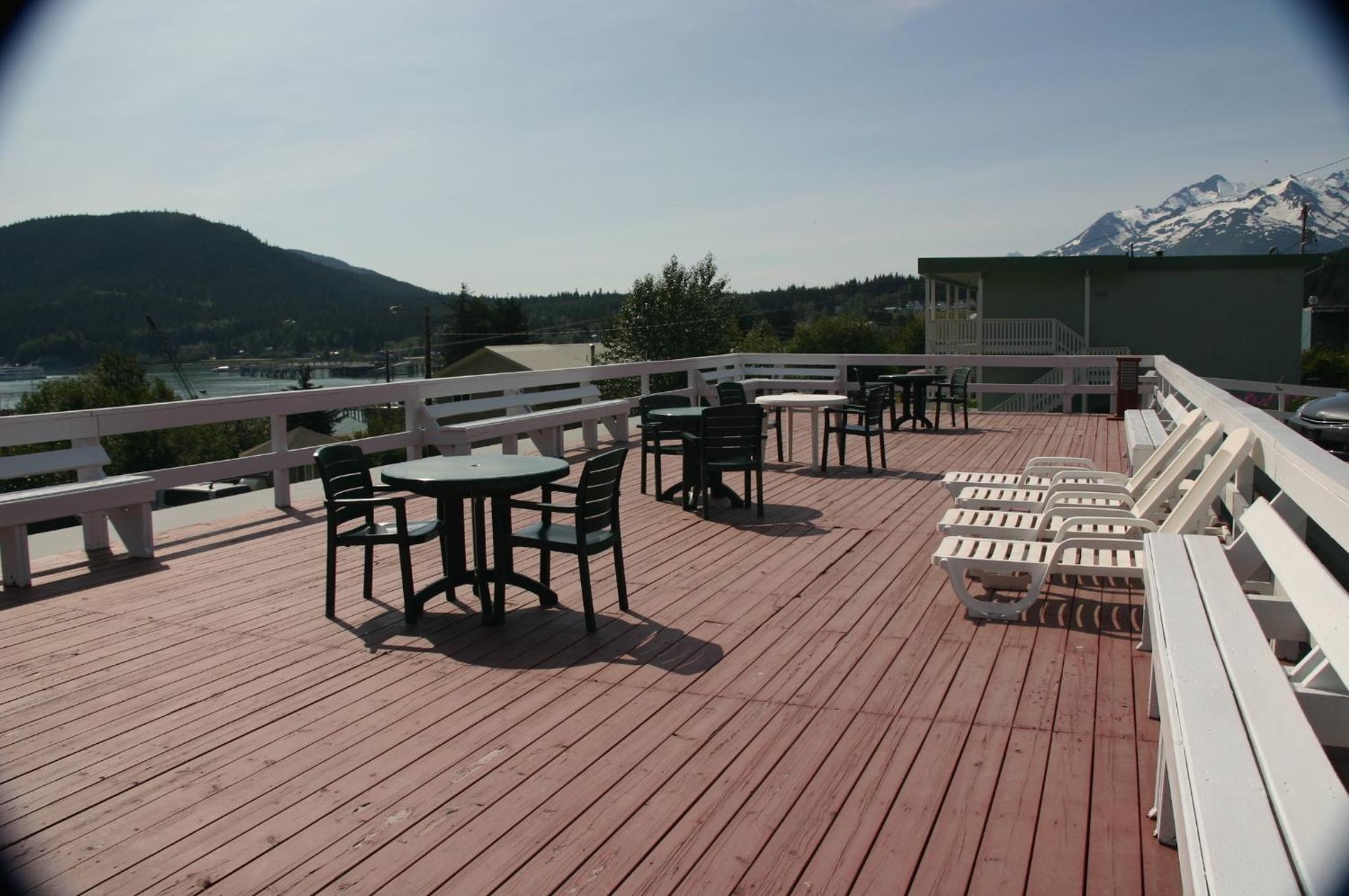 Captain's Choice Motel