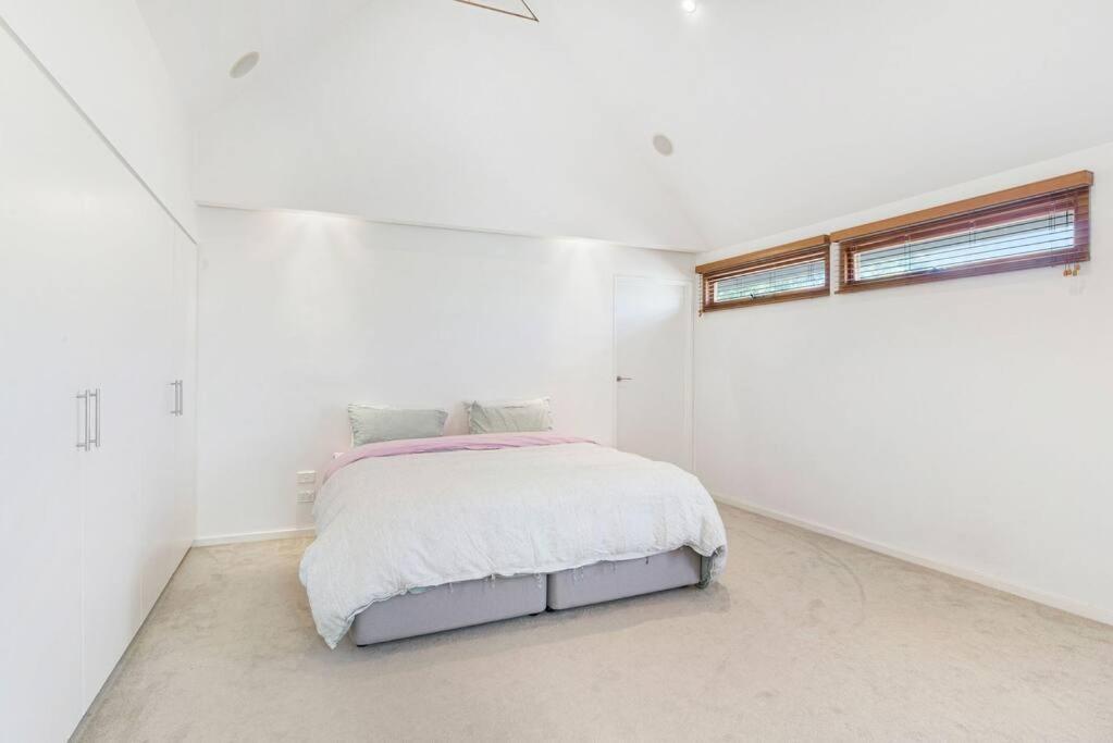 Goodie Goodwood Family Home