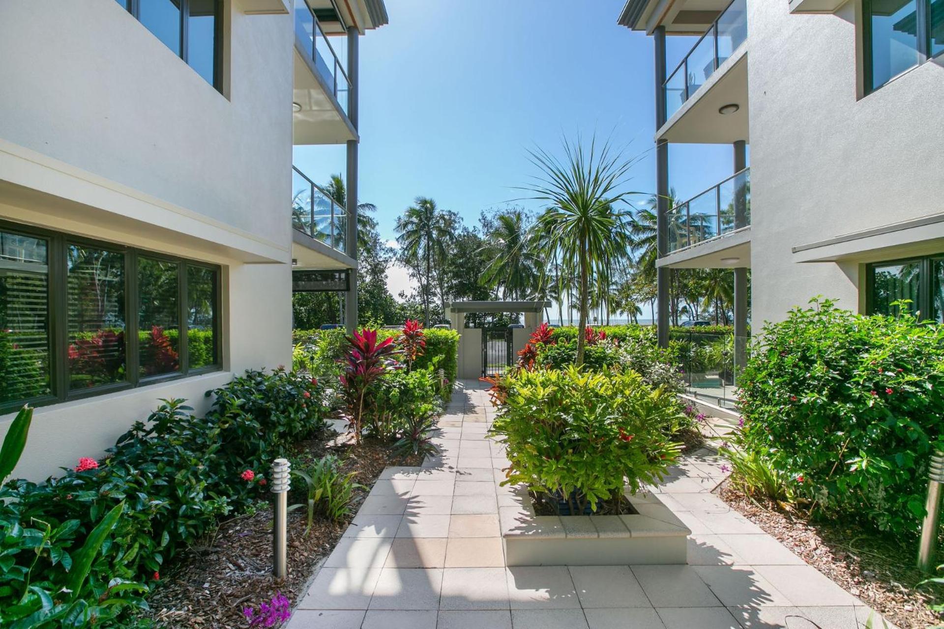 Belle Escapes Ground Floor Beachfront Apartment