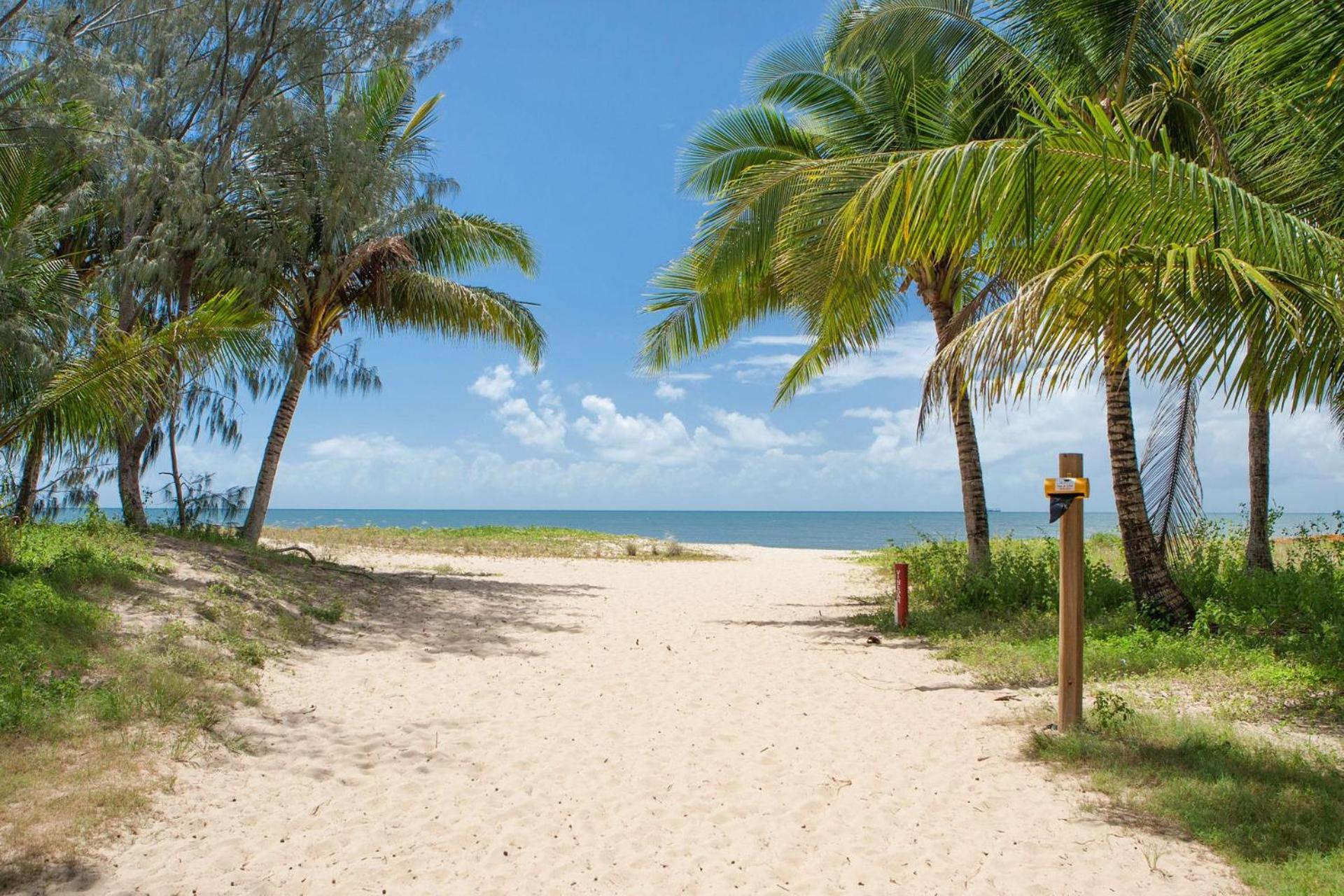 Belle Escapes Ground Floor Beachfront Apartment