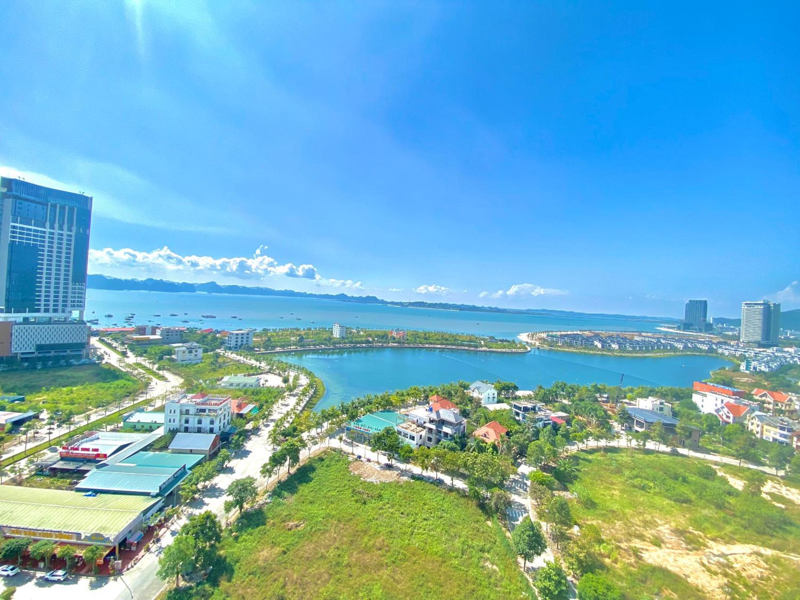 Newlife Apartment Ha Long Near Beach