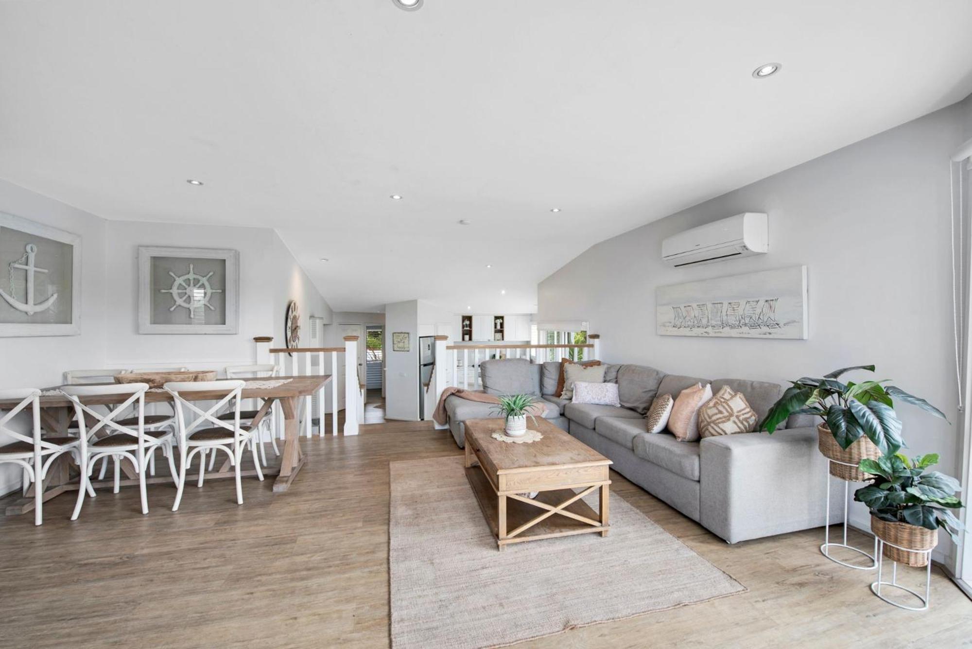 Peninsula Retreat