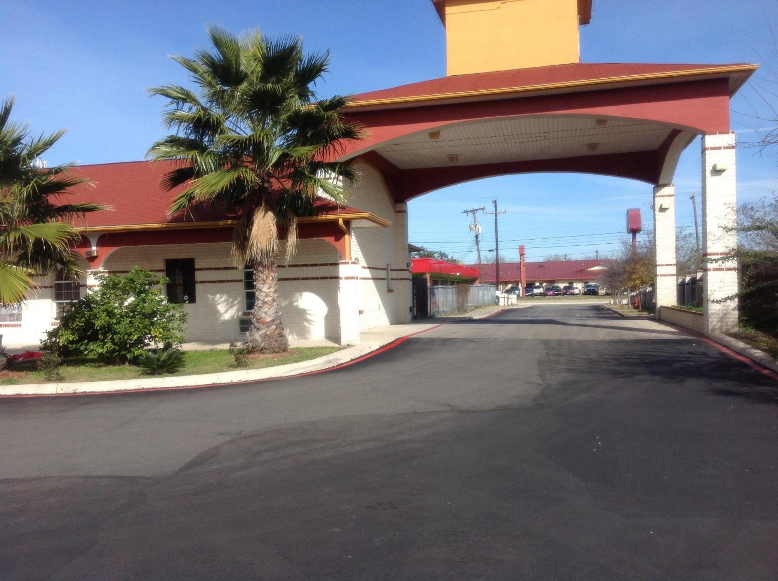 Luxury Inn and Suites Seaworld