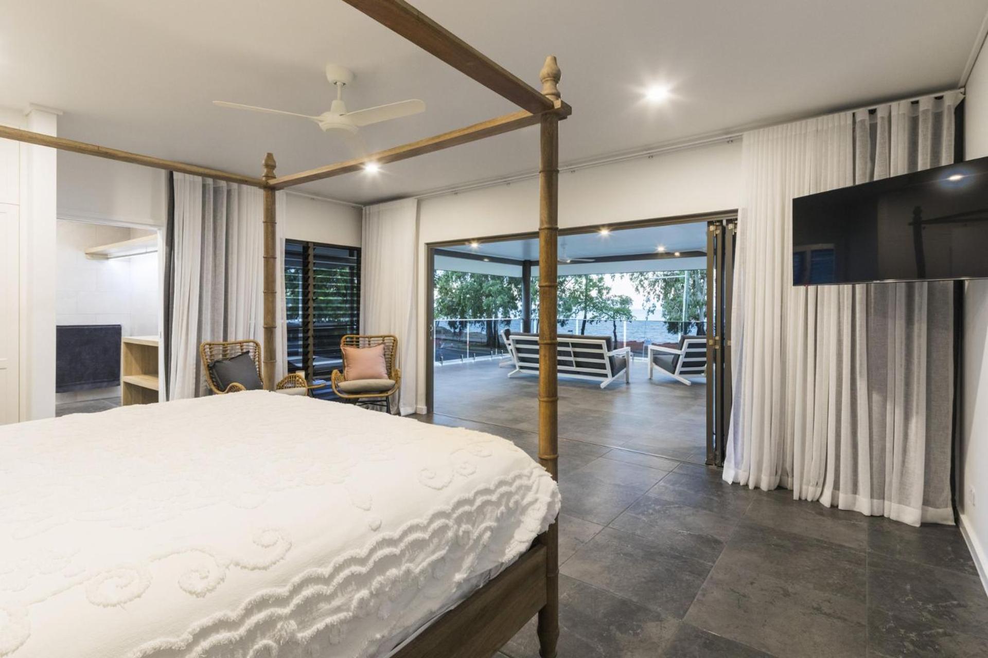 Belle Escapes Beachfront Luxury Home 53 Arlington Clifton Beach
