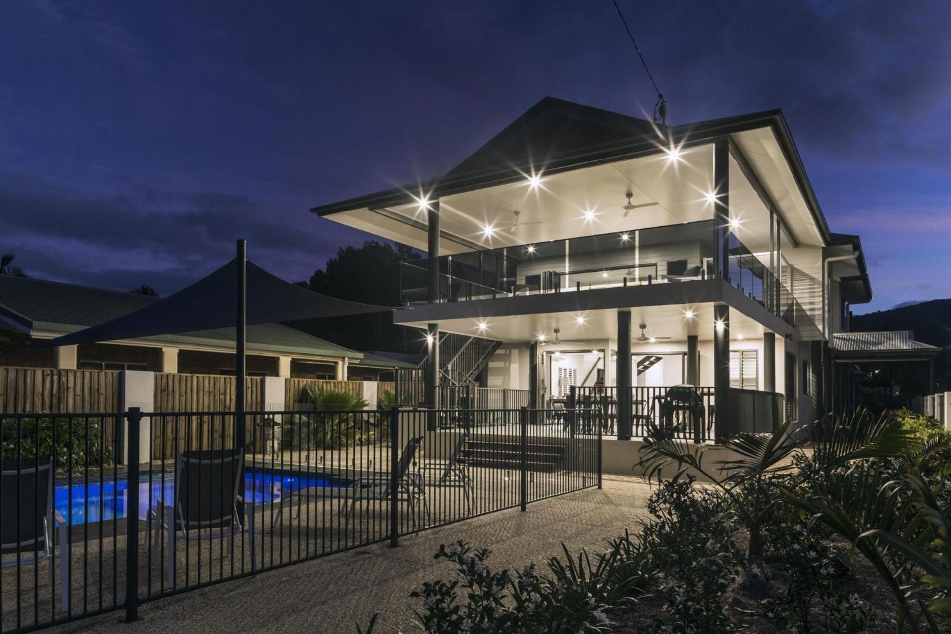 Belle Escapes Beachfront Luxury Home 53 Arlington Clifton Beach