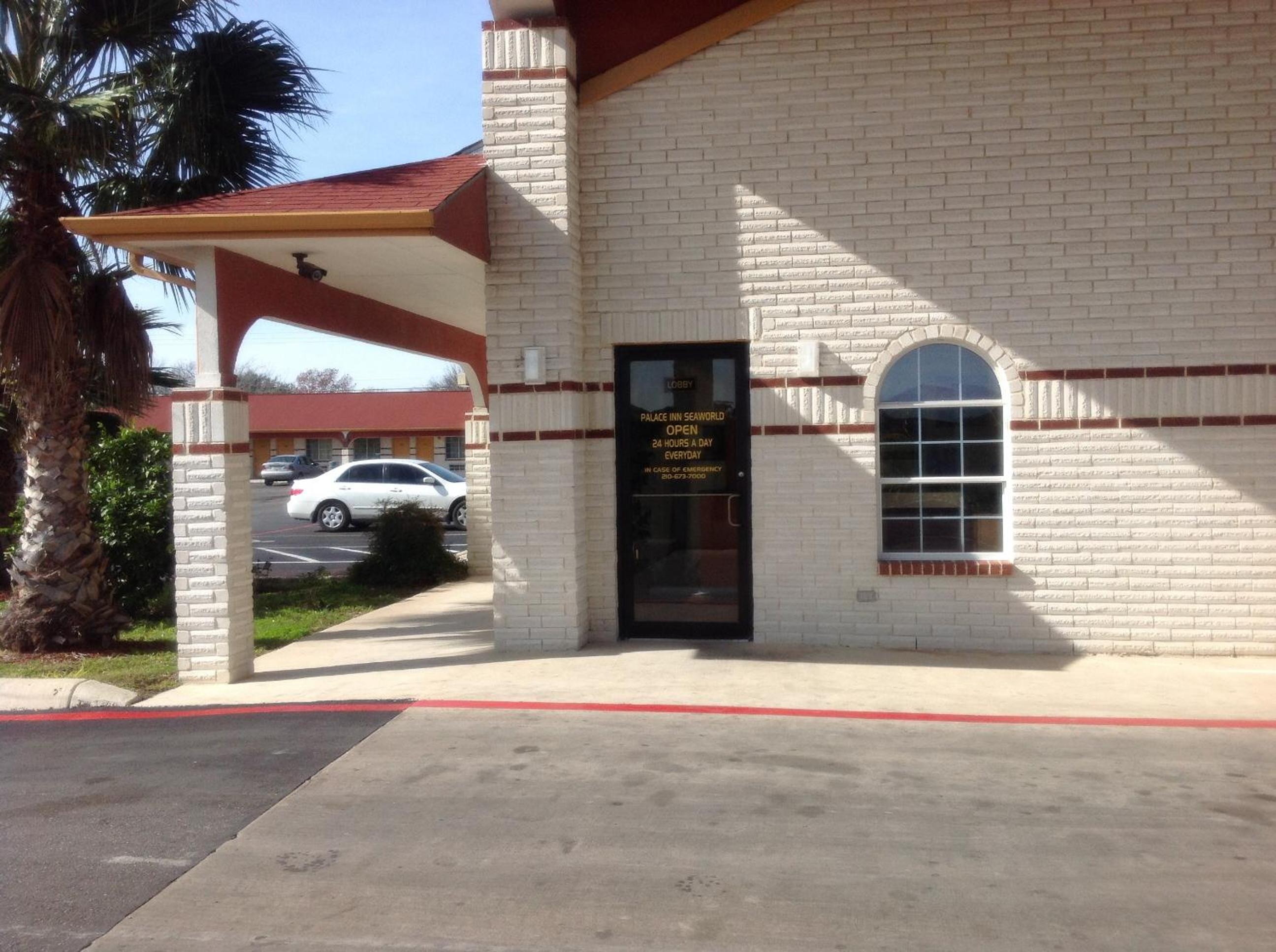Luxury Inn and Suites Seaworld