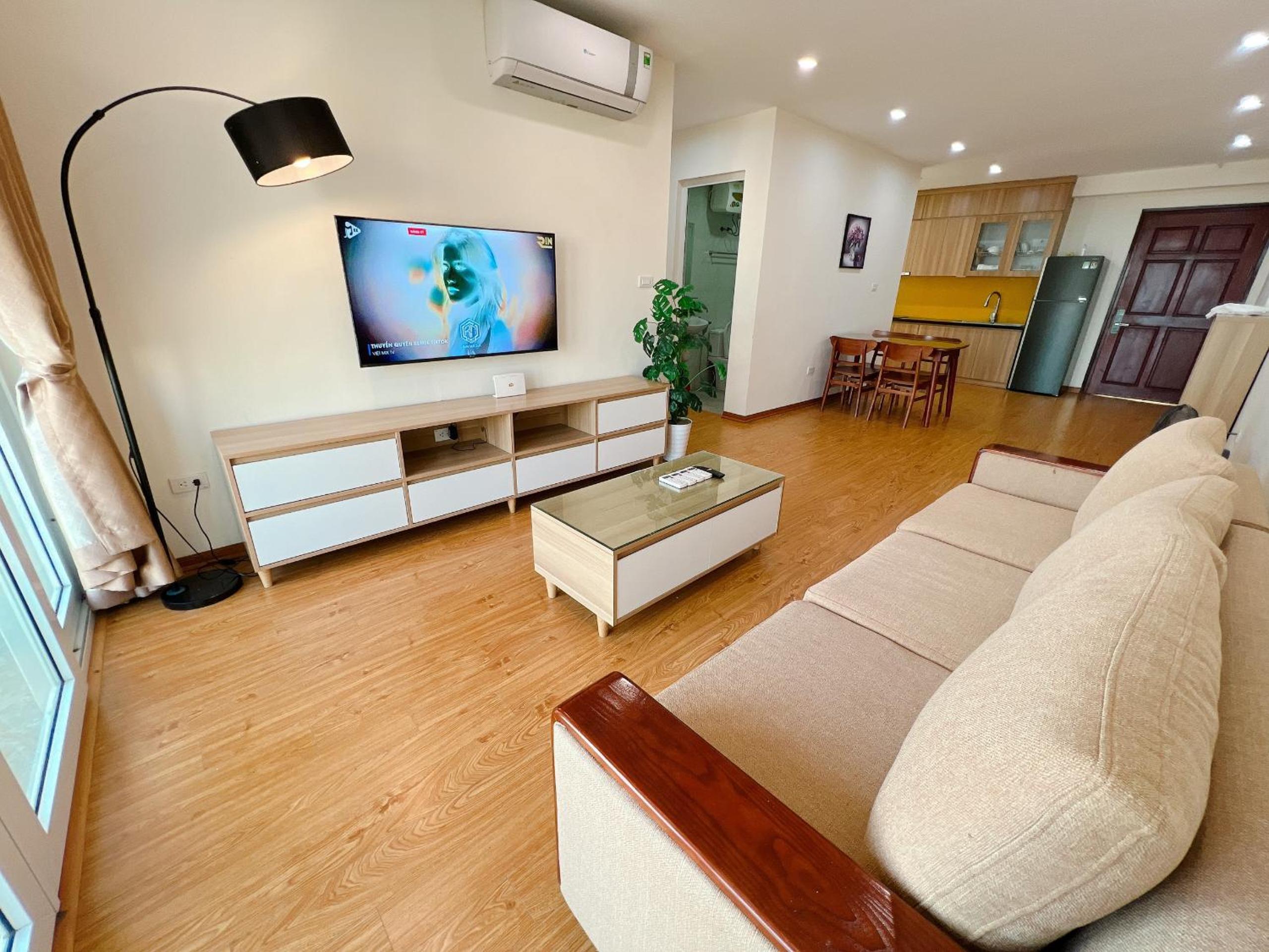 Newlife Apartment Ha Long Near Beach