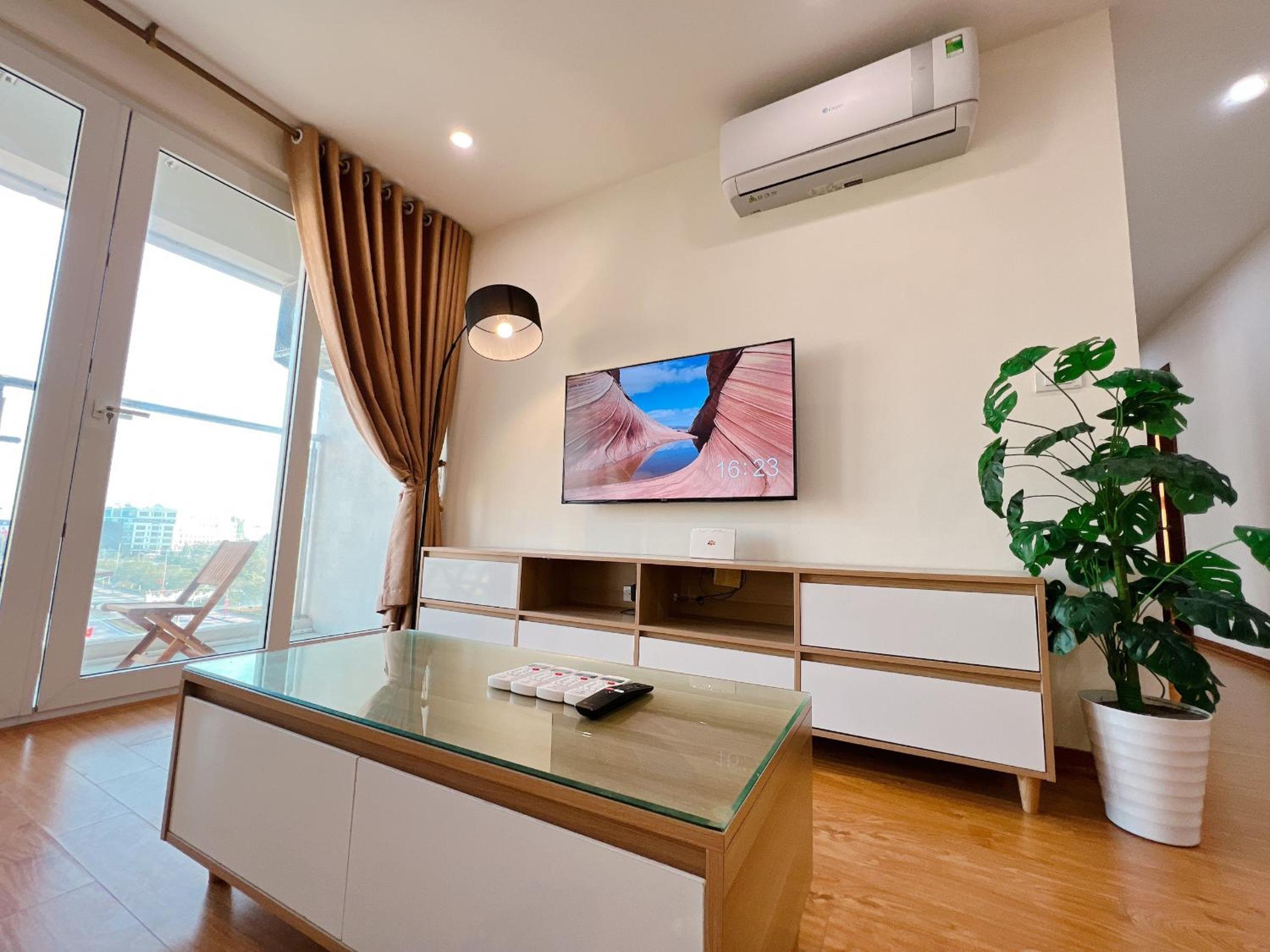 Newlife Apartment Ha Long Near Beach