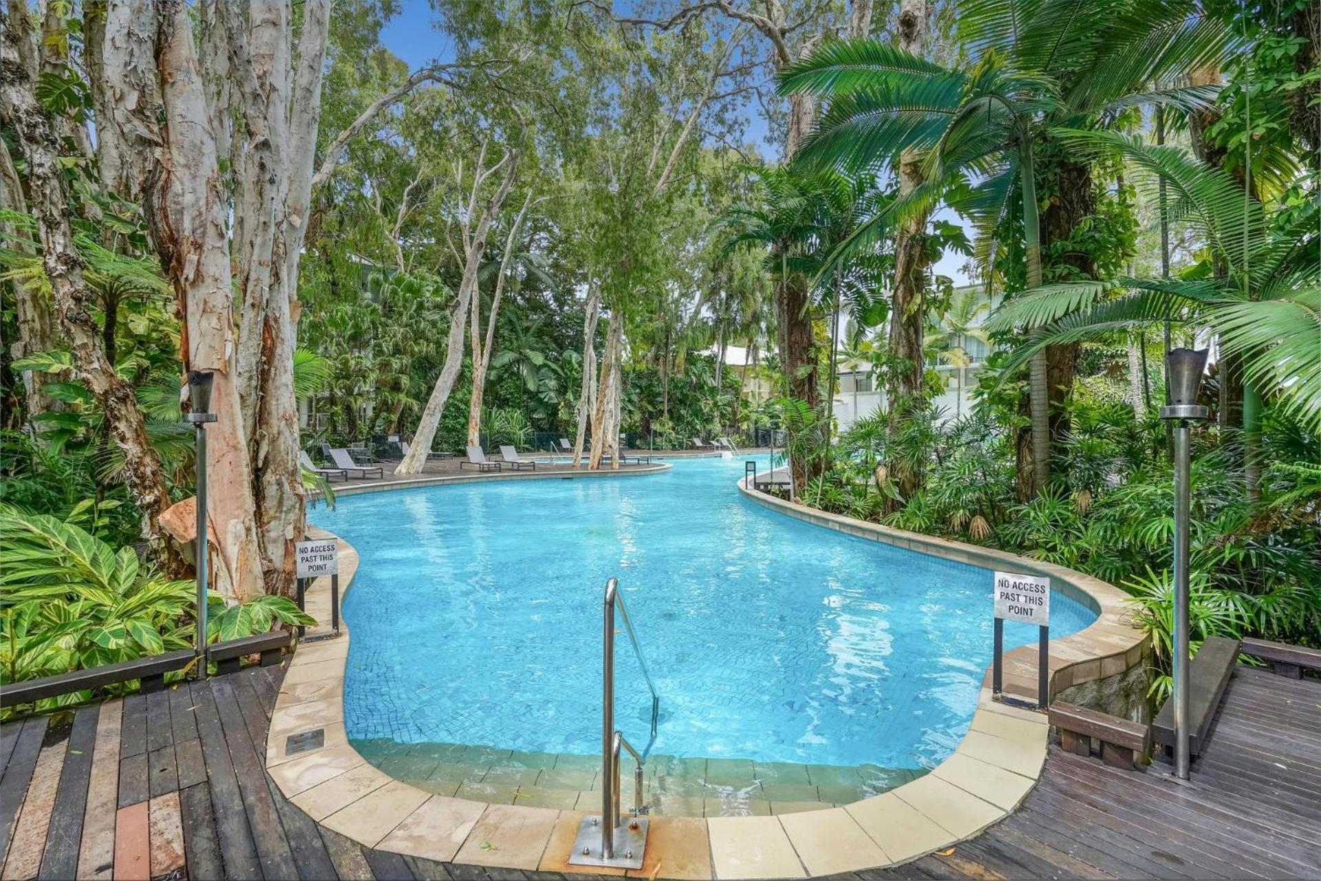 Belle Escapes Beachview Suite 1304 Drift Beachfront Resort view 4