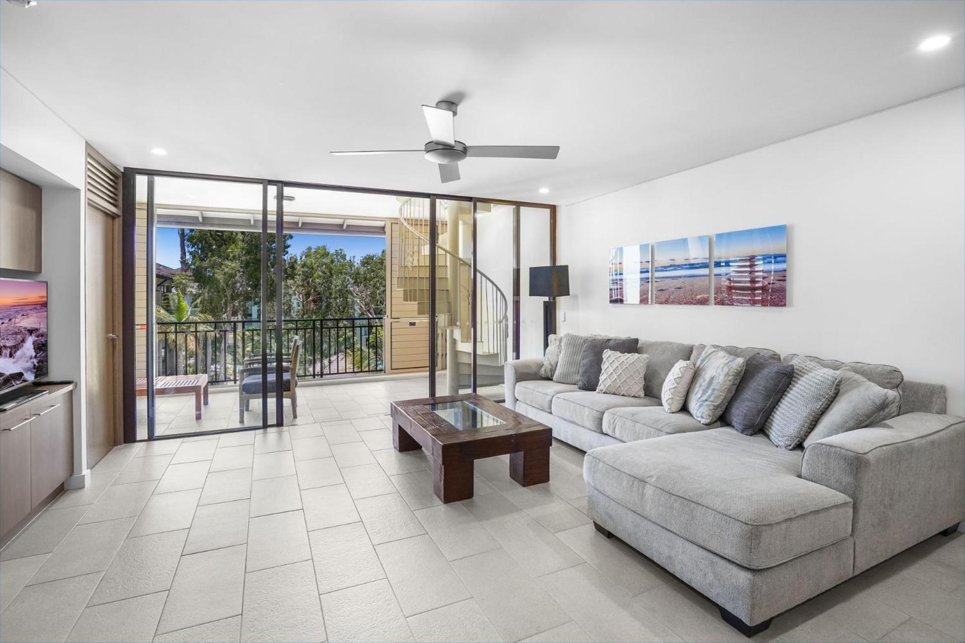 Belle Escapes Penthouse Suite 417 Sea Temple Resort Palm Cove