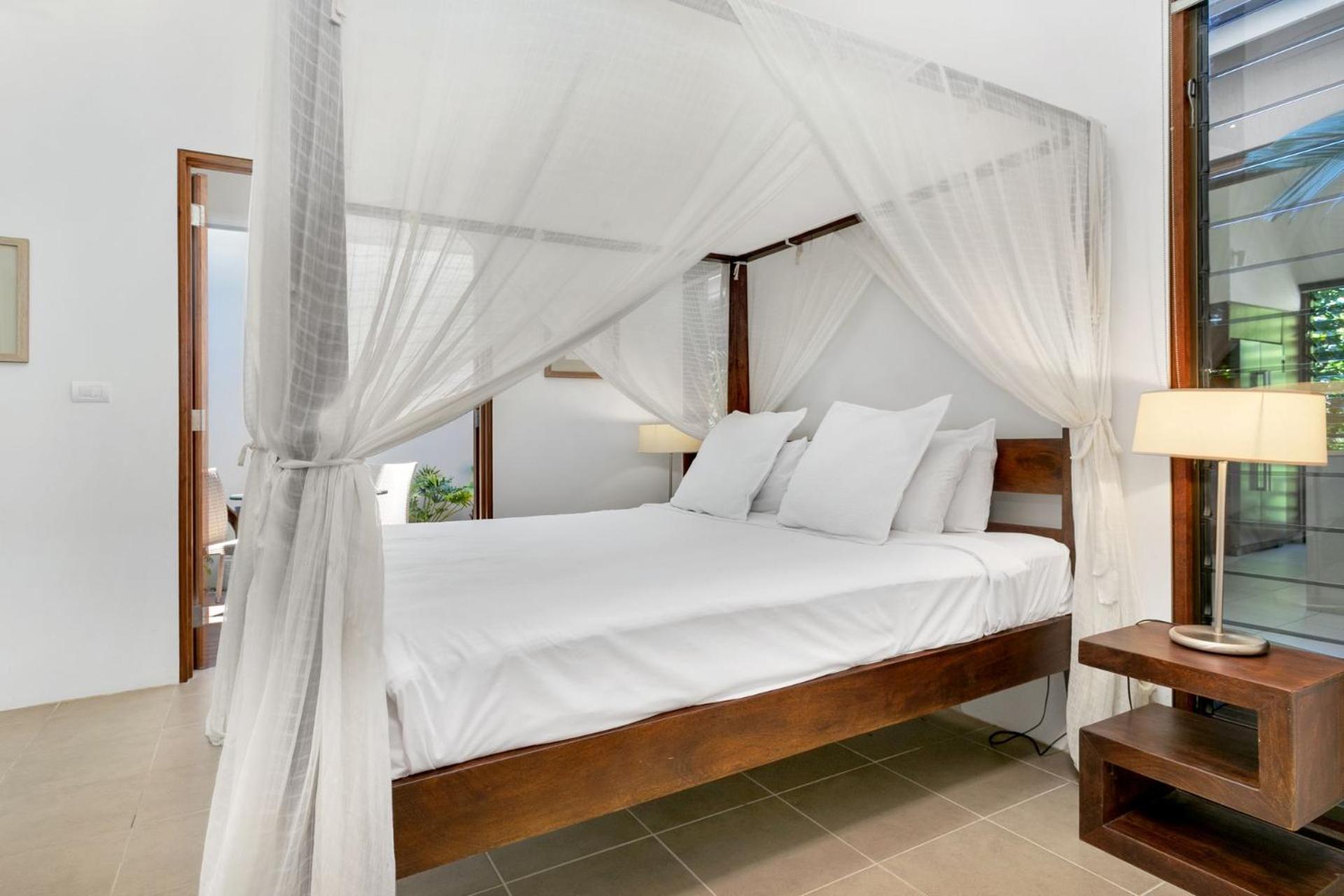 Belle Escapes Luxury Rainforest Villa Palm Cove