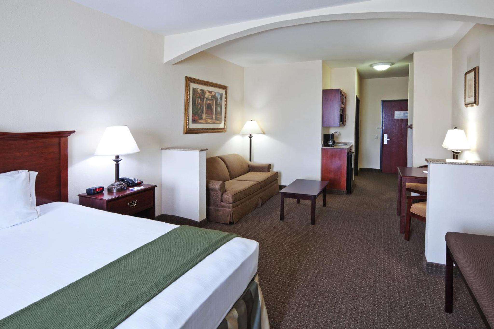 Woodward Vacations - Holiday Inn Express Hotel  Suites Woodward Hwy 270, an IHG Hotel - Property Image 33