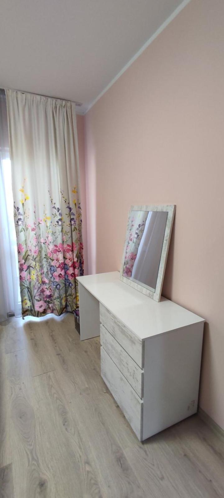 Luxury and stylish apartmen, metro station Obelya