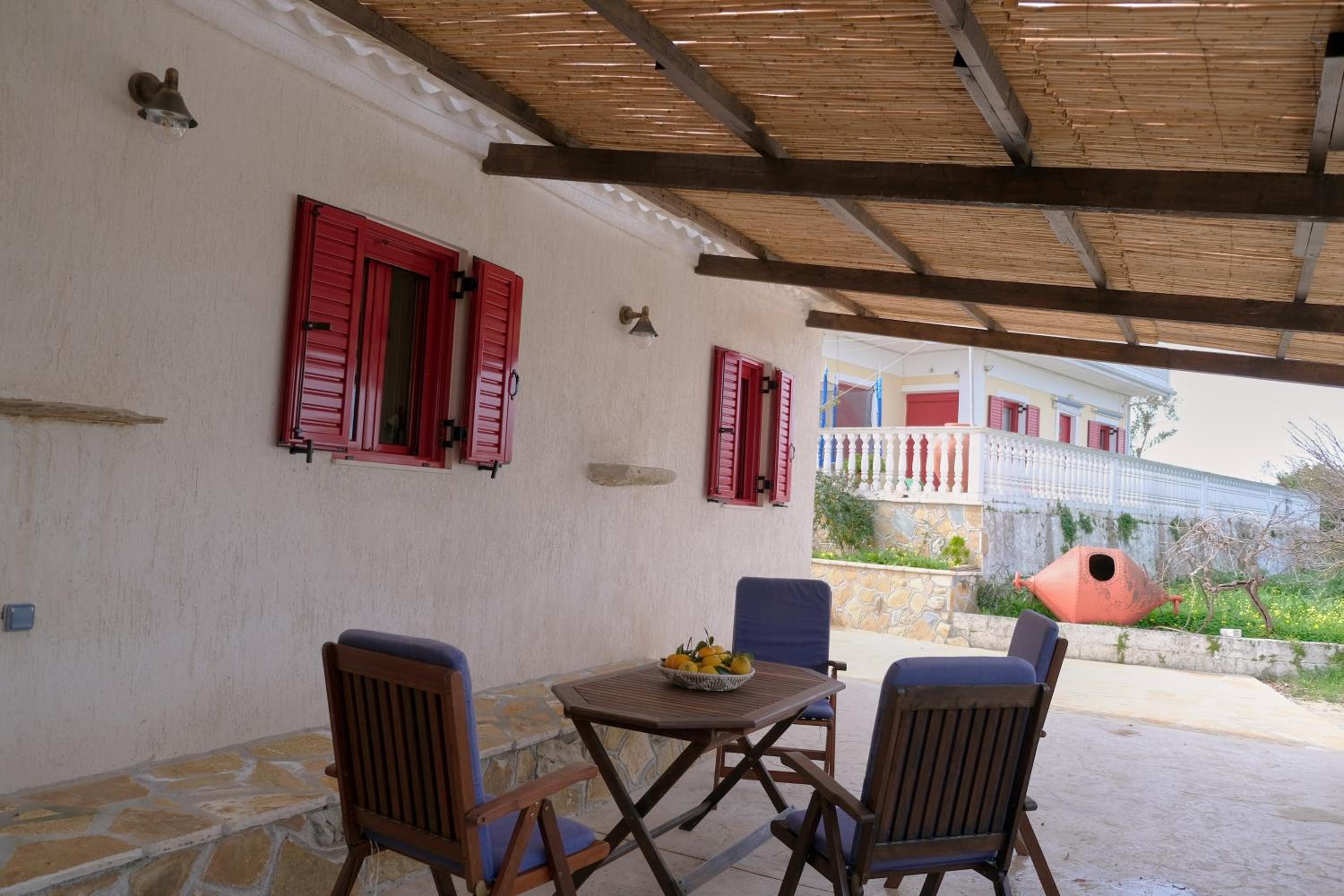 Yasemia Wood & Stone Villa view 3