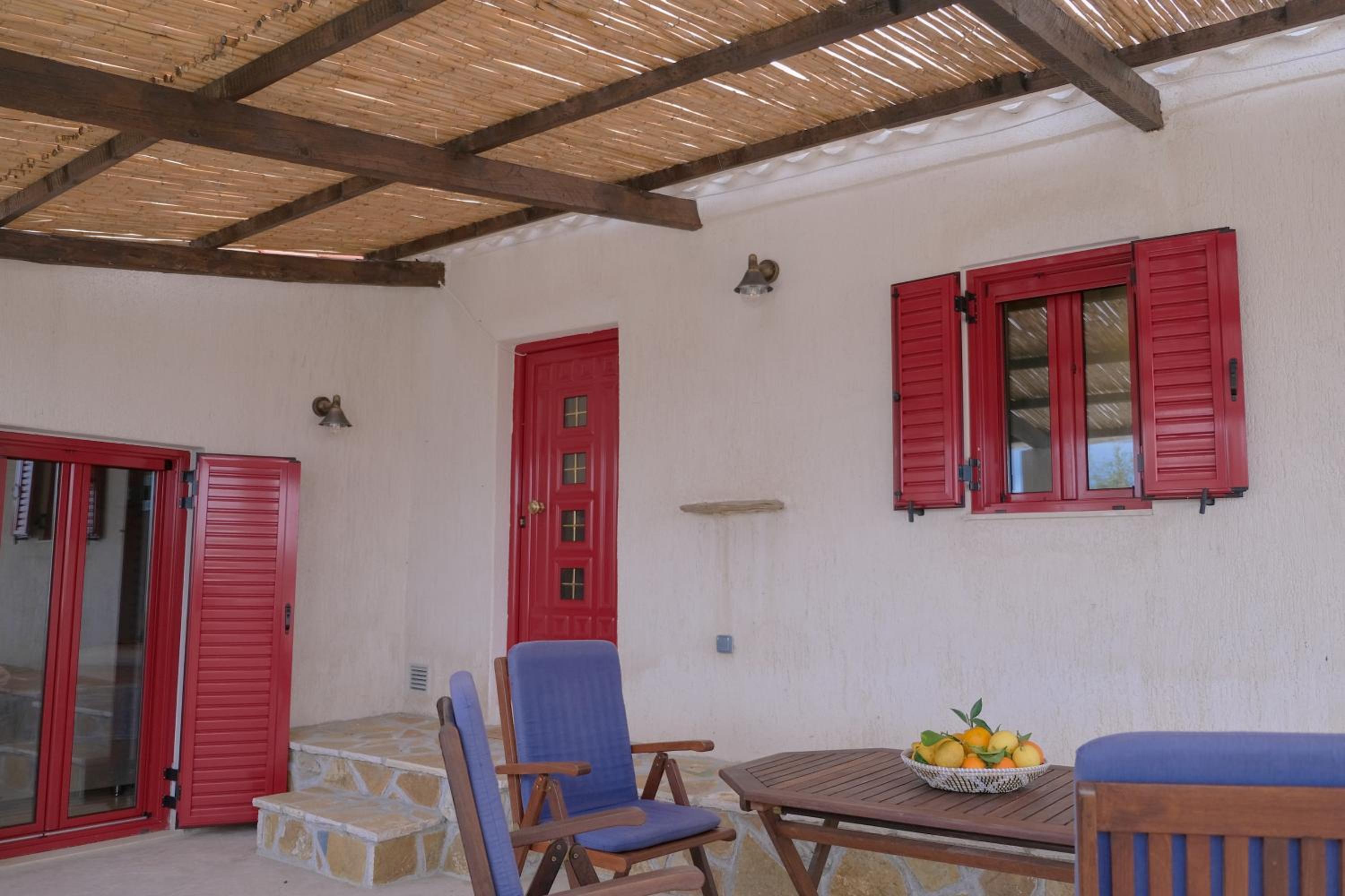 Yasemia Wood & Stone Villa view 2