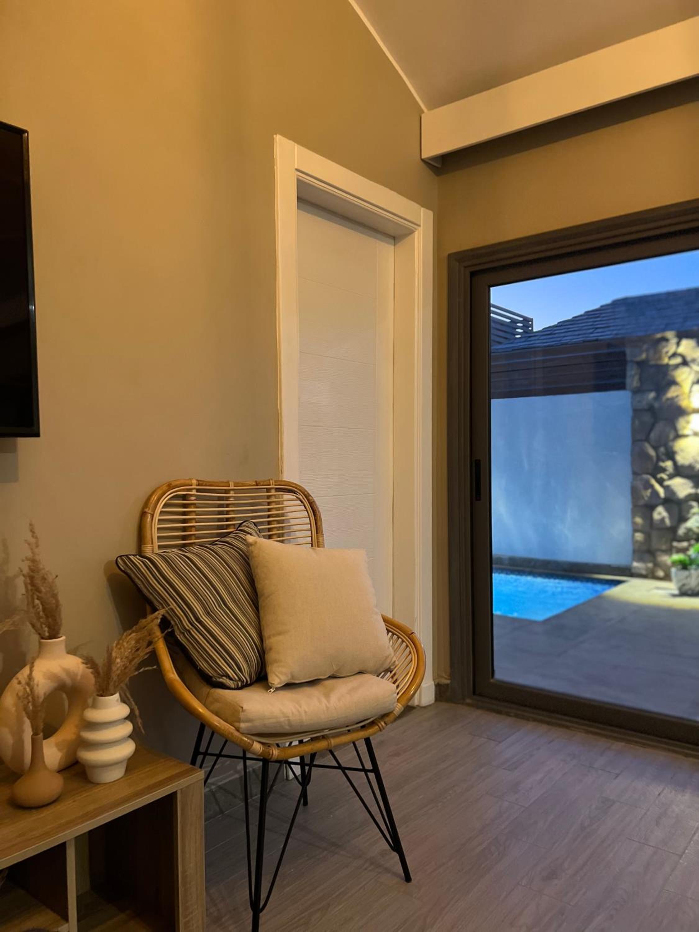 2 Bedroom villa with private heated pool in Gouna view 3