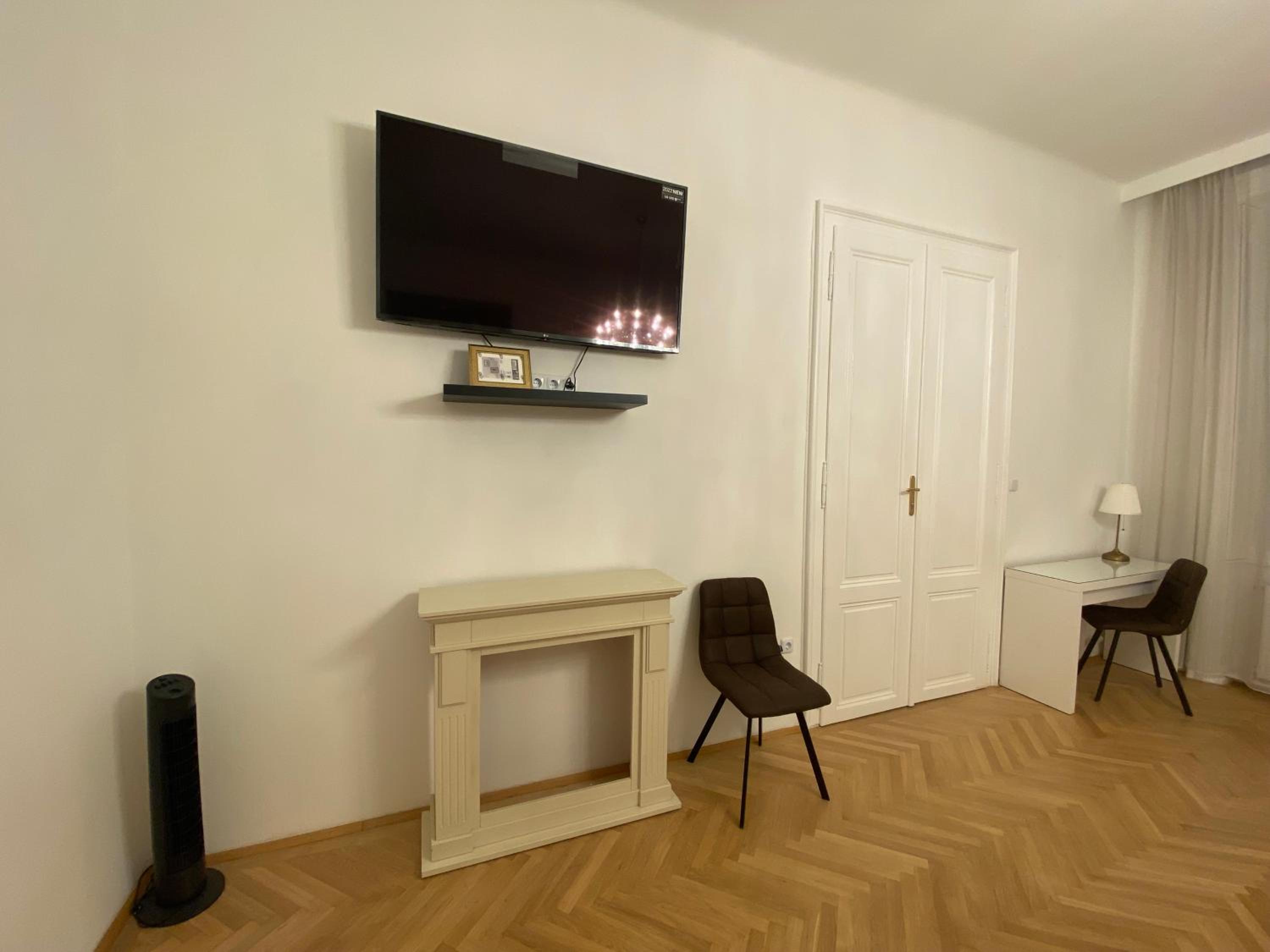 Apartments Opera
