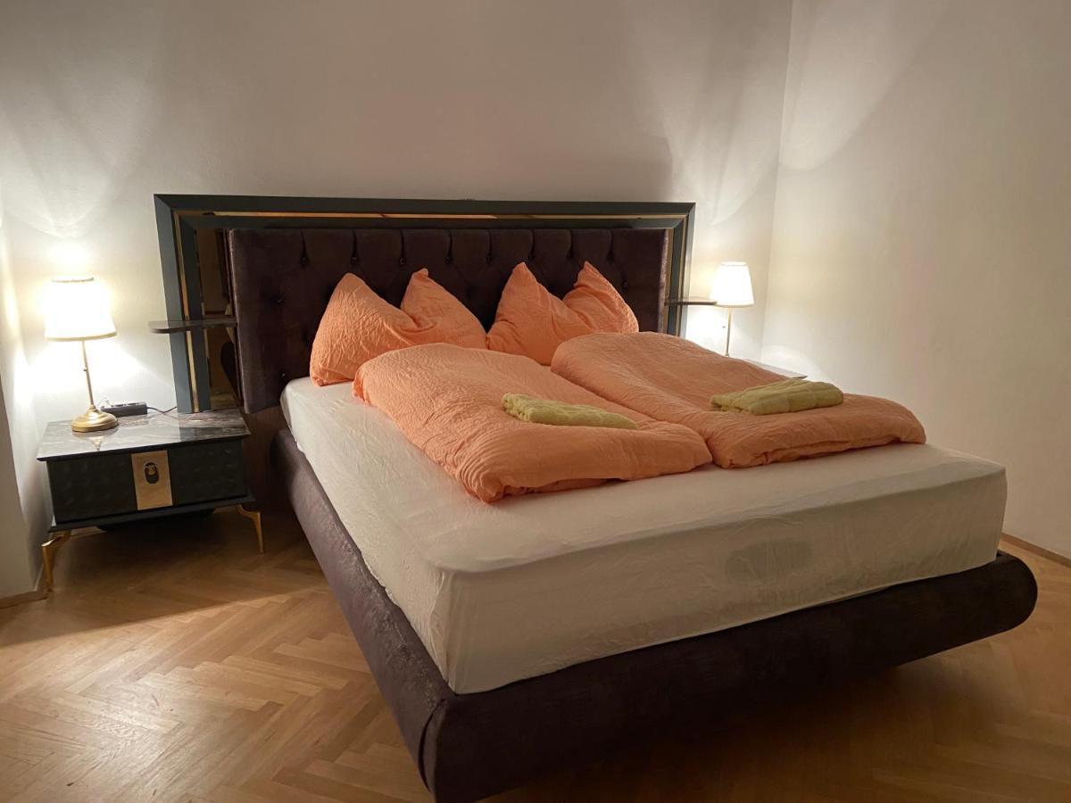 Apartments Opera