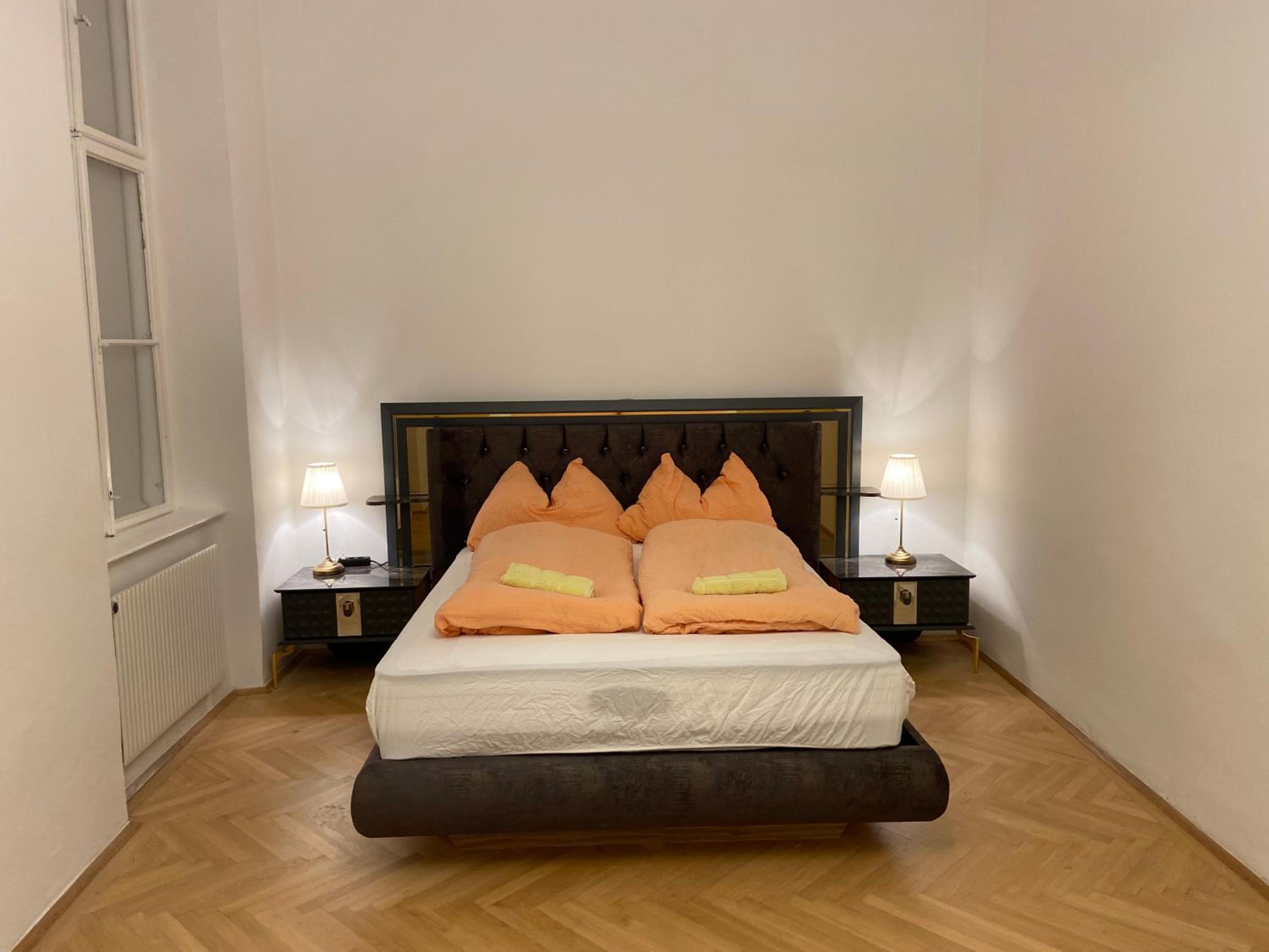 Apartments Opera