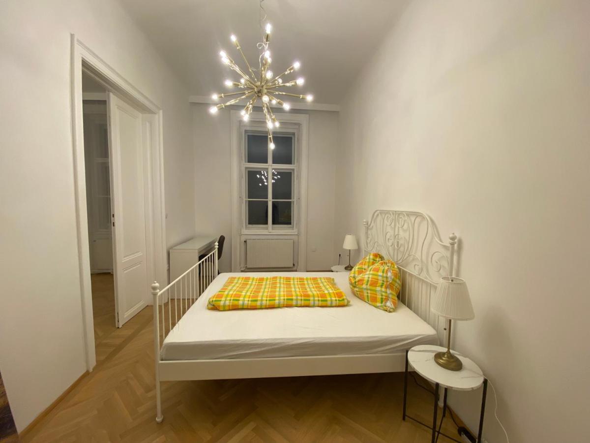 Apartments Opera