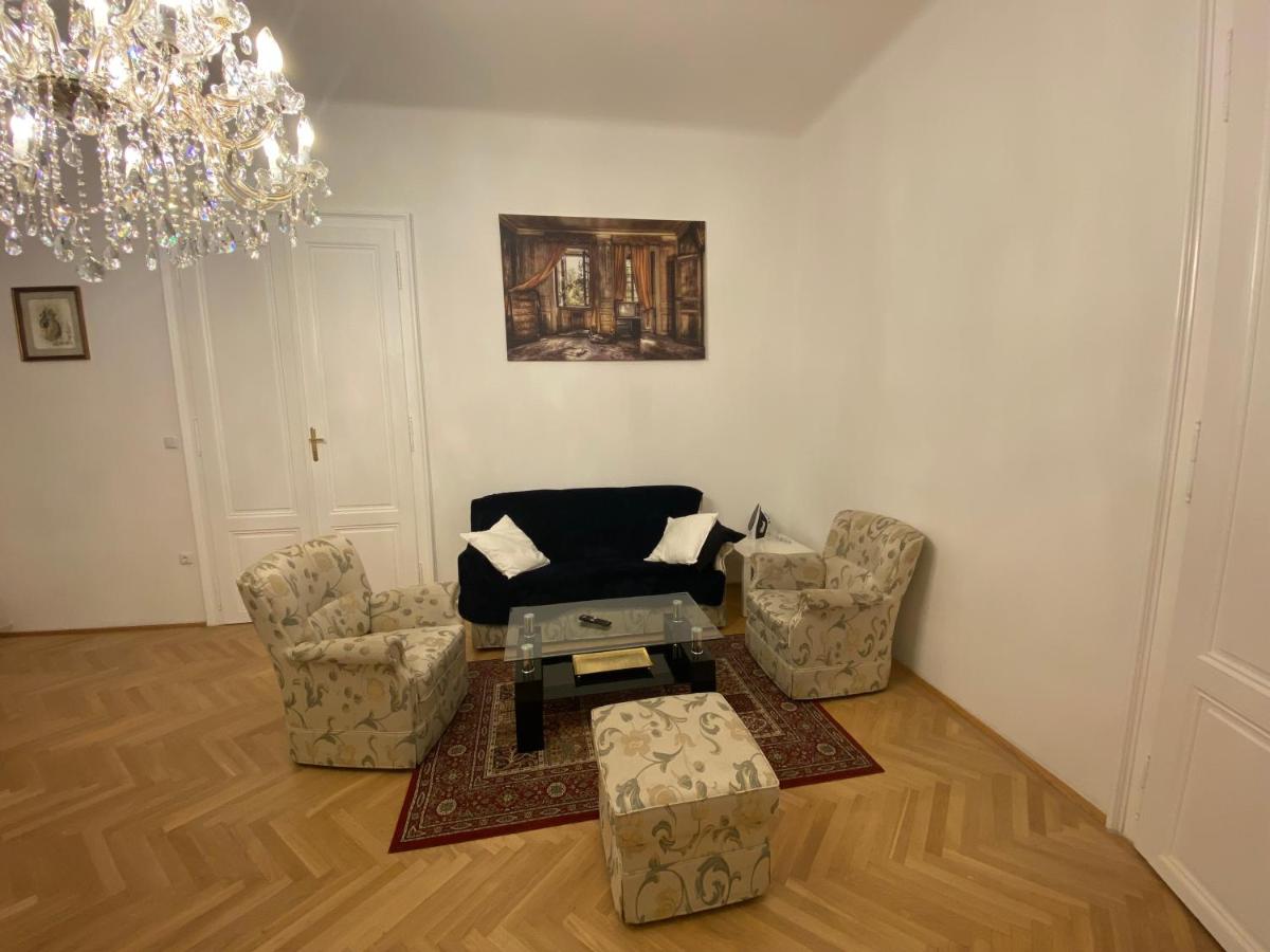 Apartments Opera