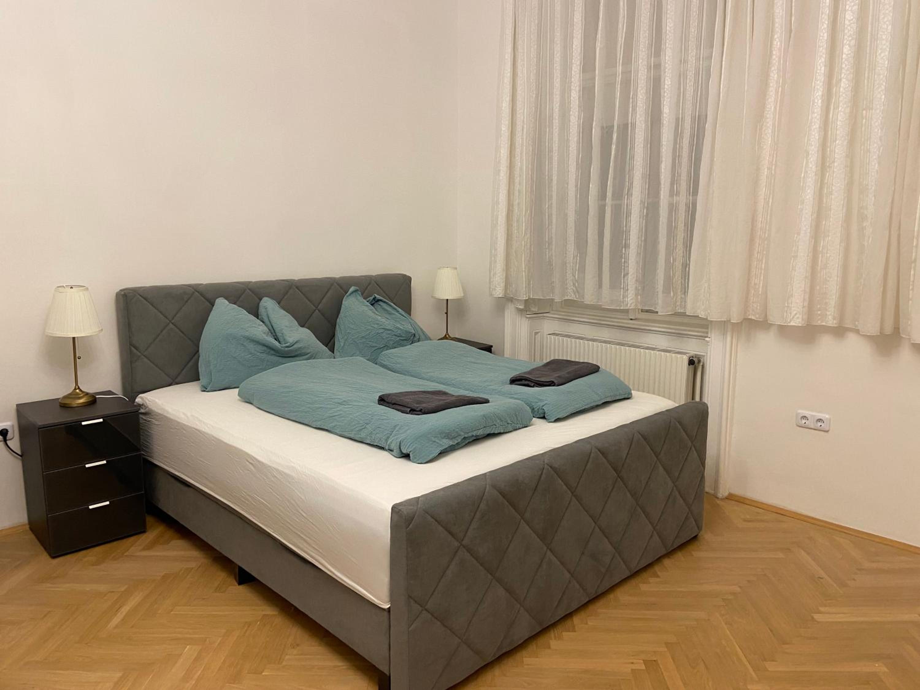 Apartments Opera