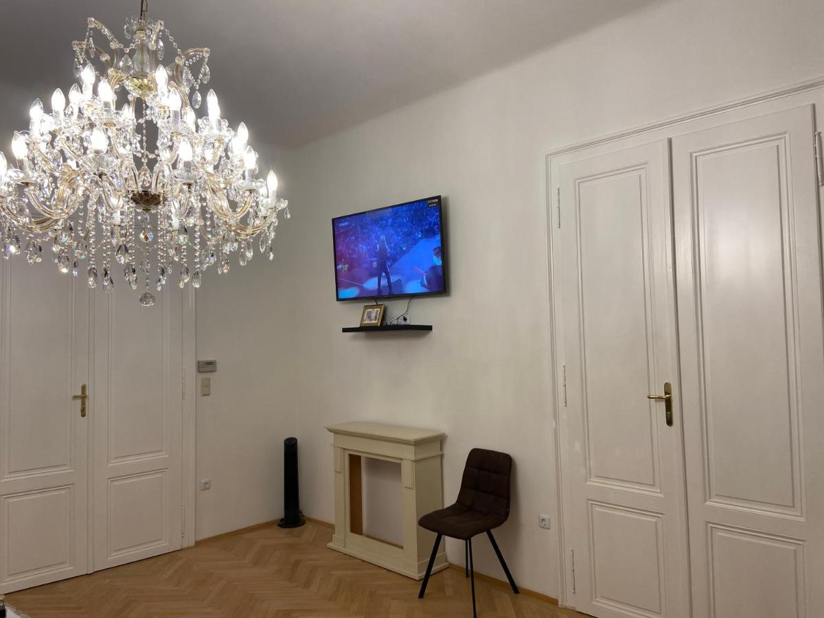 Apartments Opera
