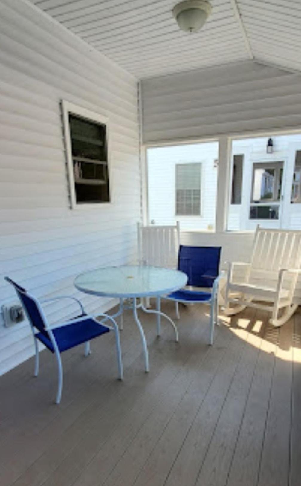 Carriage House Motel Cottages & Suites