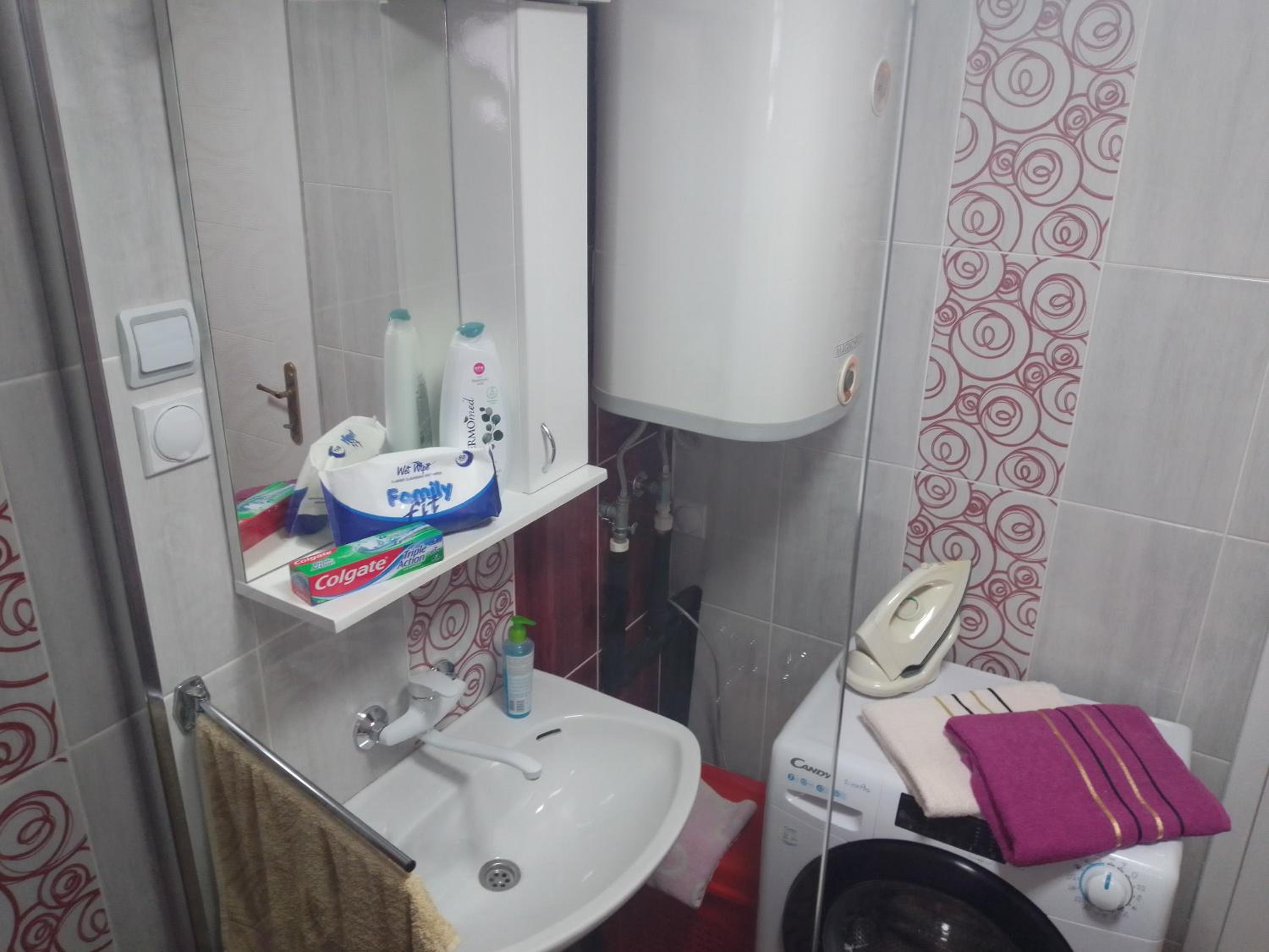 Photo 10