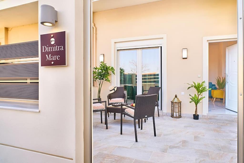 Modern Luxury Studio Near Beach & Old Harbor Fast WiFi Private Veranda