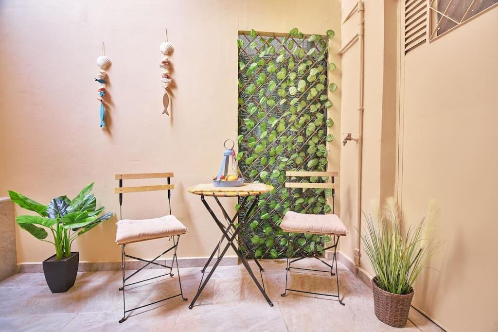 Modern Luxury Studio Near Beach & Old Harbor Fast WiFi Private Veranda