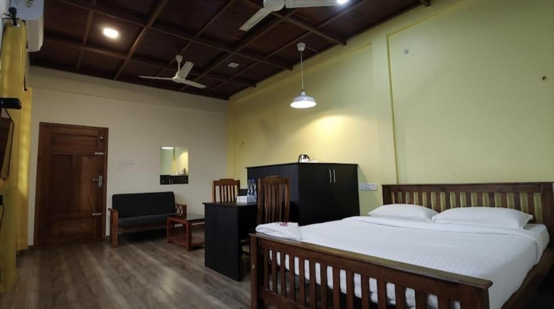 Kalapurayil Residency view 4