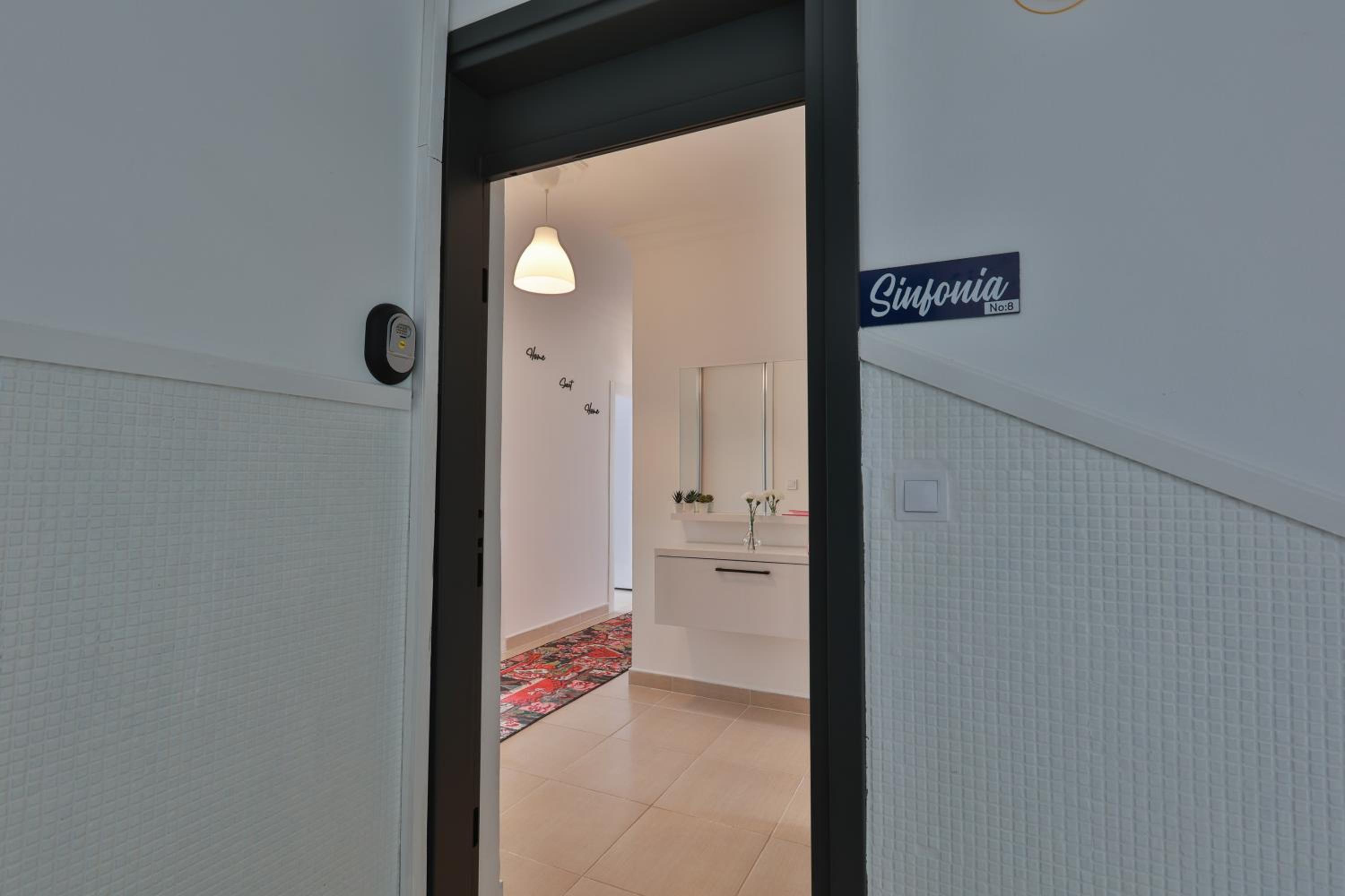 Melissas Suites Lara