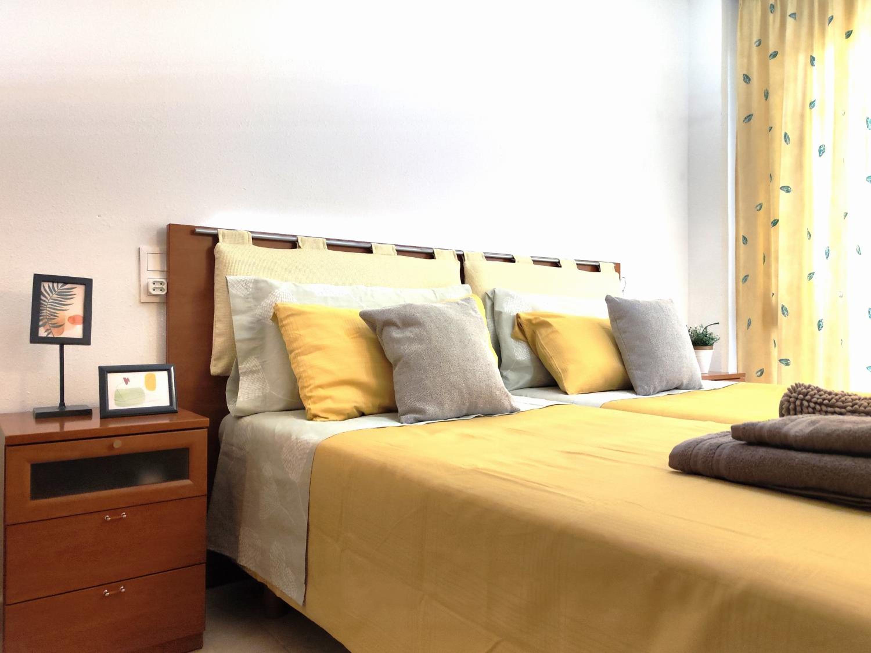 Luminoso apartamento en SALOU con TERRAZA y PARQUE INFANTIL IDEAL FAMILIAS