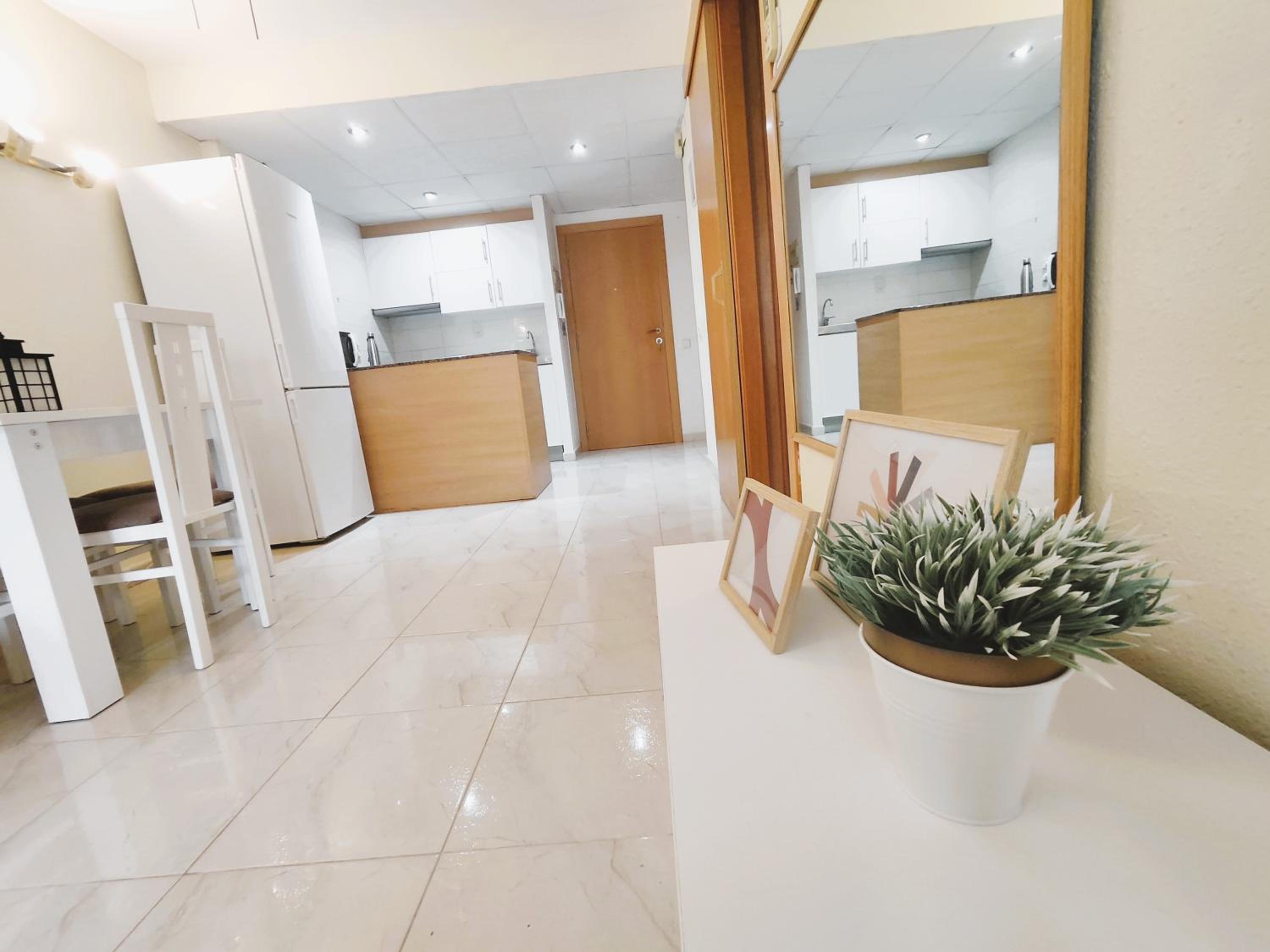 Luminoso apartamento en SALOU con TERRAZA y PARQUE INFANTIL IDEAL FAMILIAS