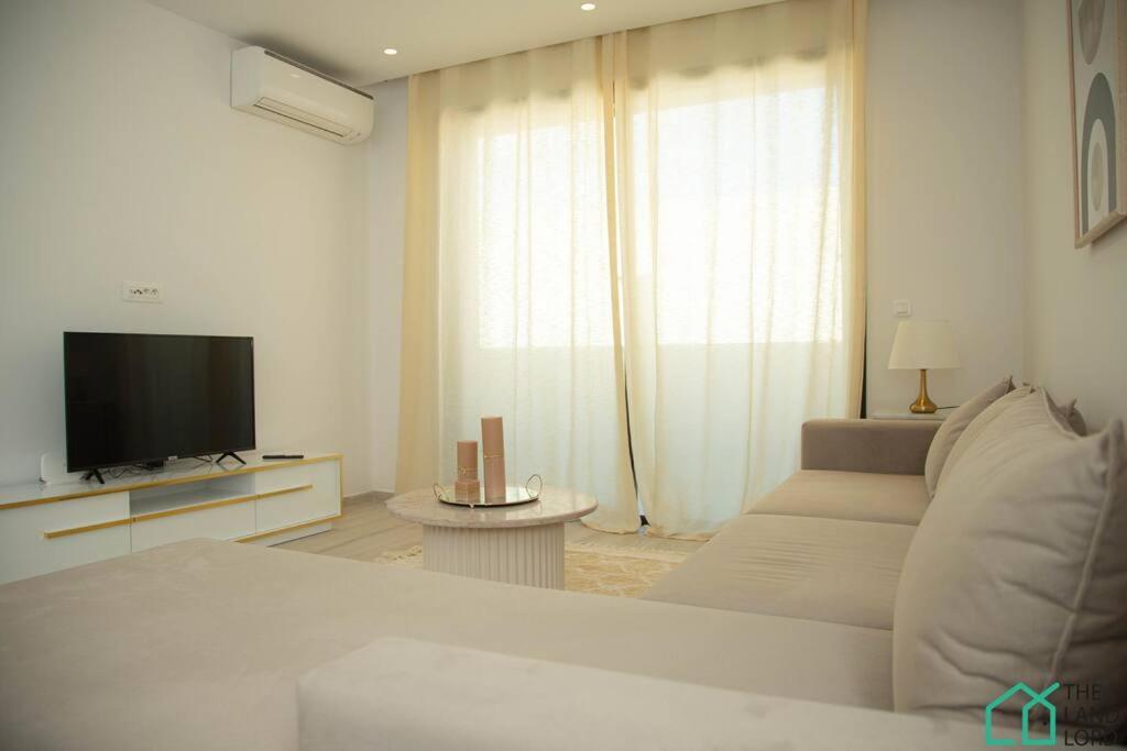 A22 Cozy and central at La Marsa