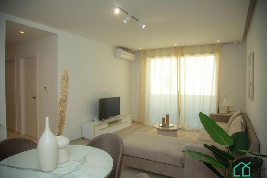 A22 Cozy and central at La Marsa