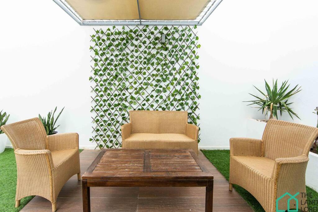 New 1bd with swimming pool 5mn to Lac Carthage