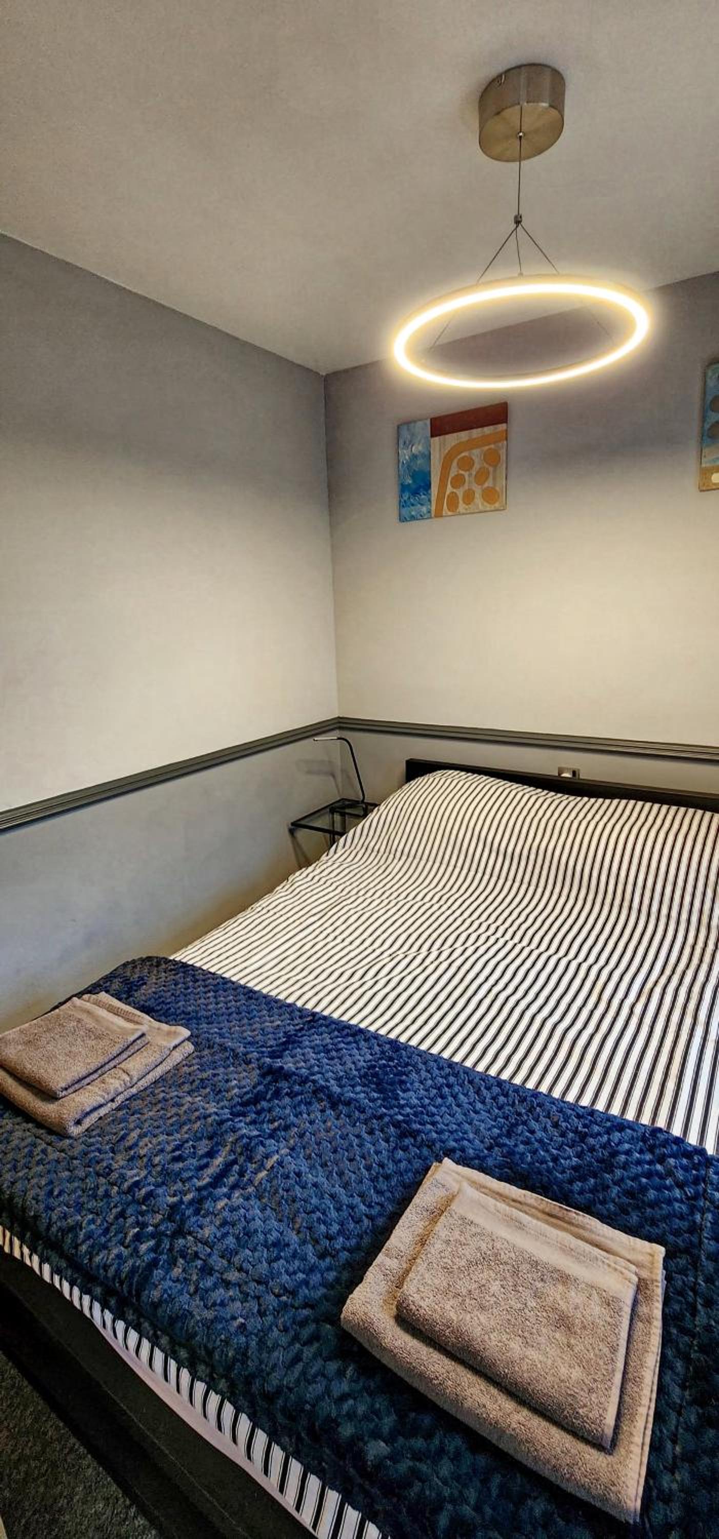 206mm Highgate Apartment